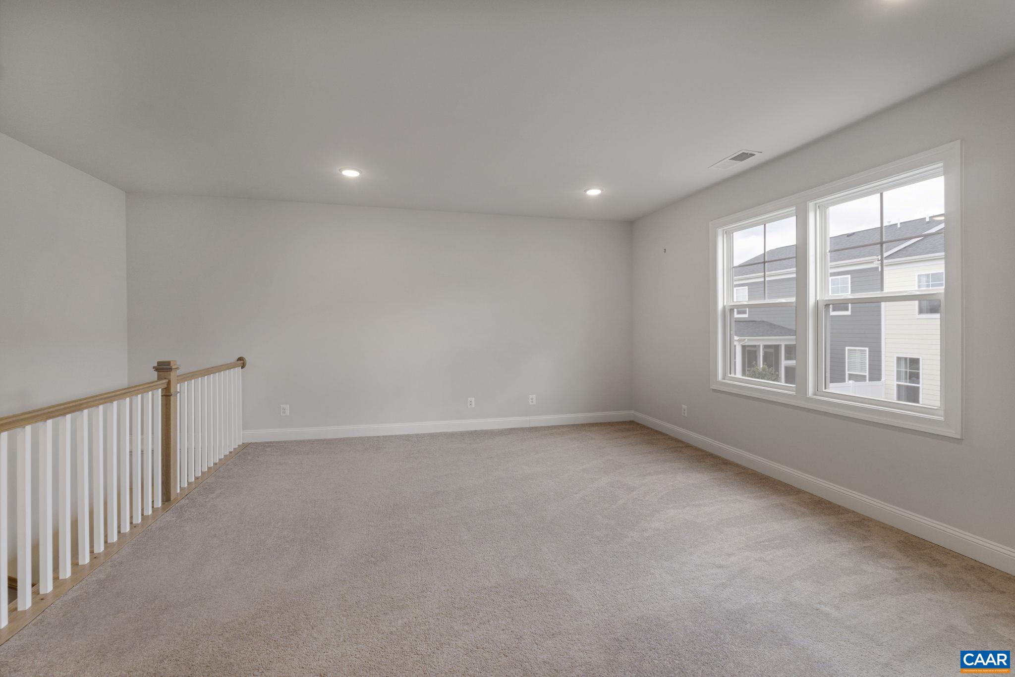 659 SAUNDERS HILL DR