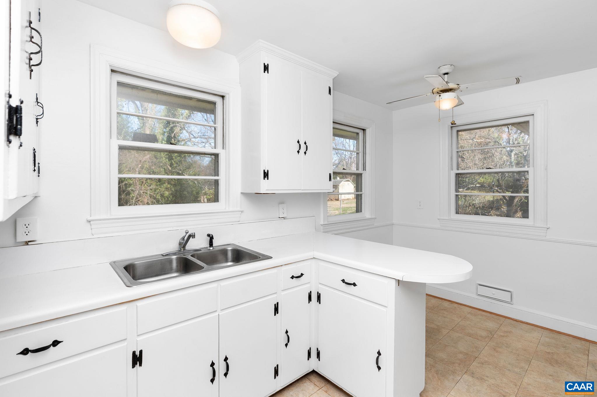 1707 KING MOUNTAIN RD