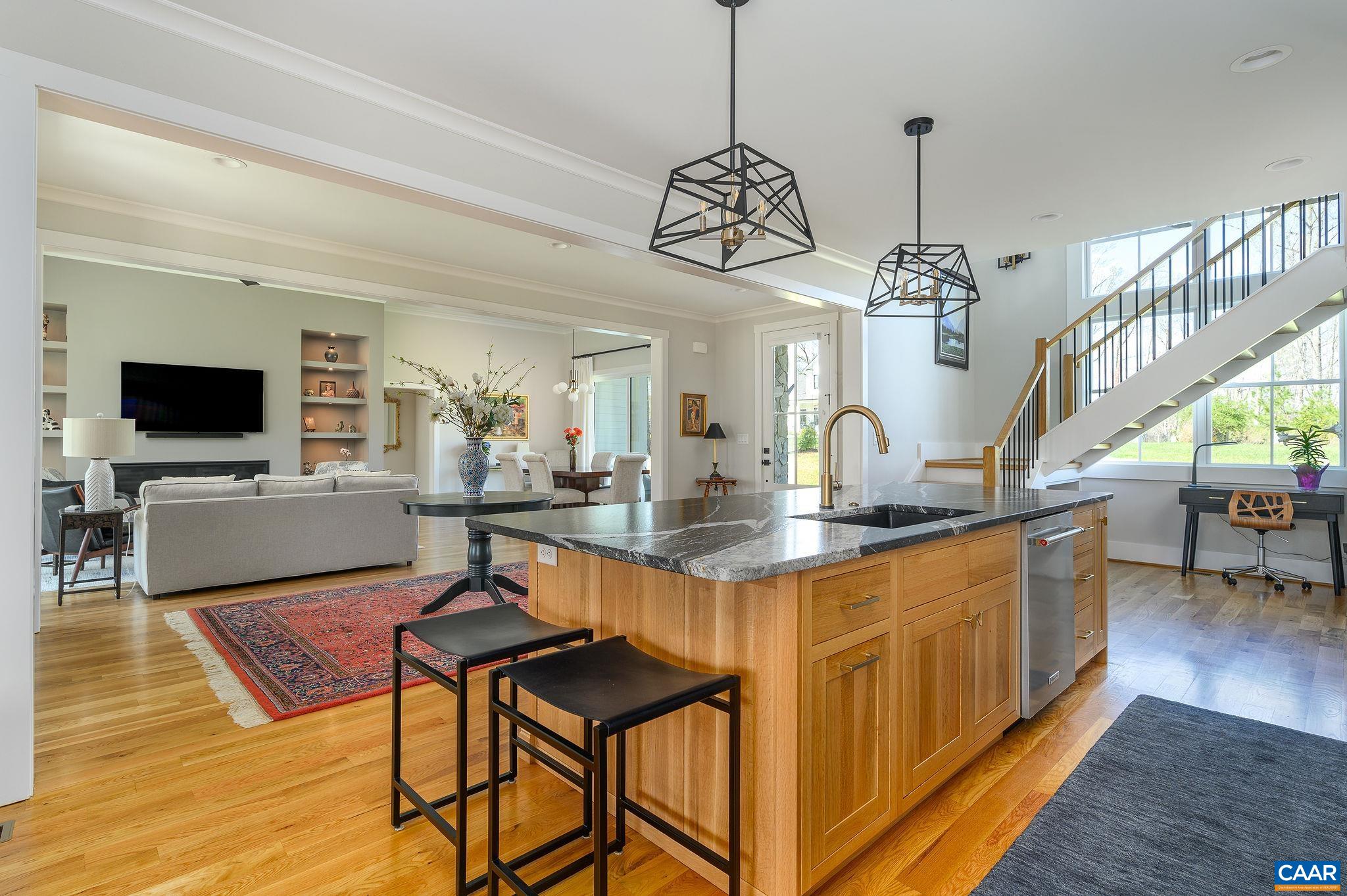 1976 OLD BALLARD FARM LN