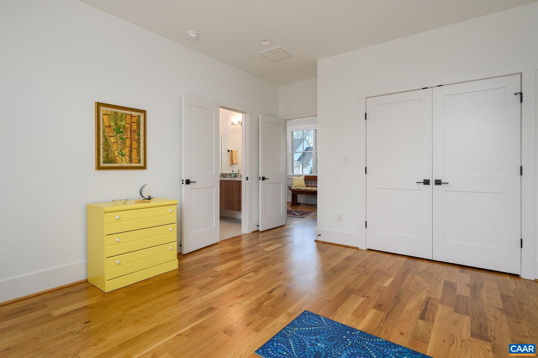 1976 OLD BALLARD FARM LN