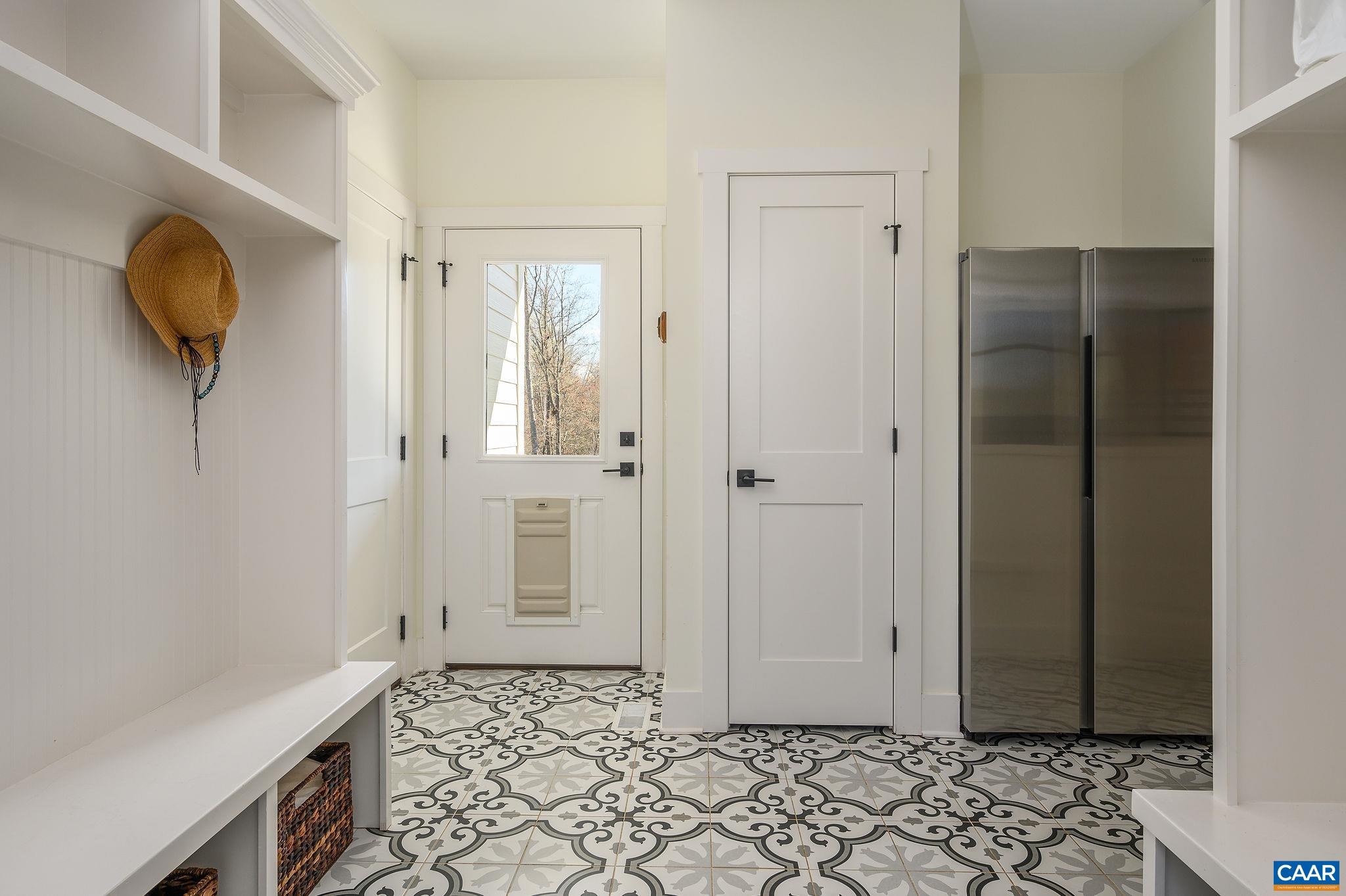 1976 OLD BALLARD FARM LN