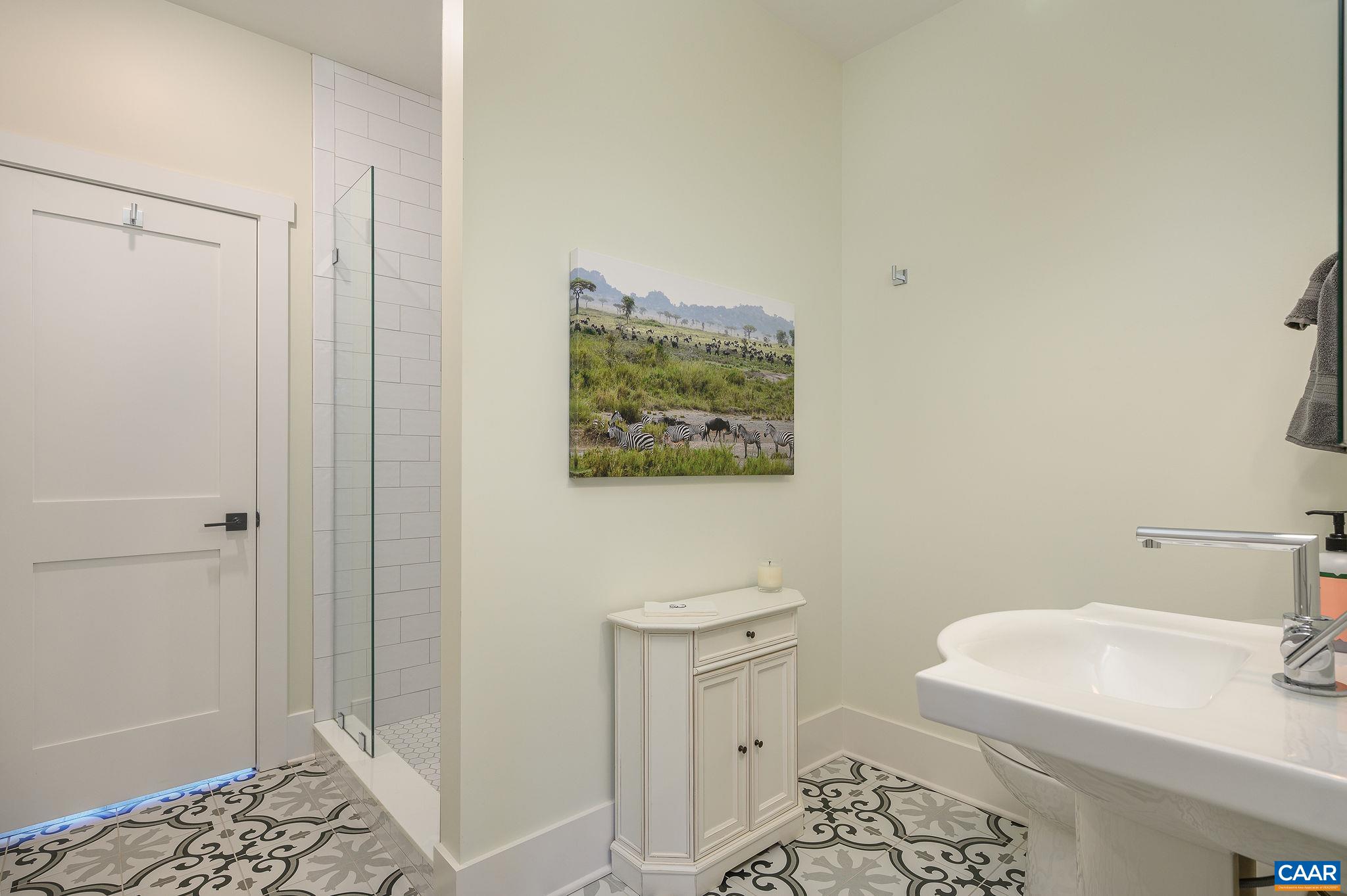 1976 OLD BALLARD FARM LN