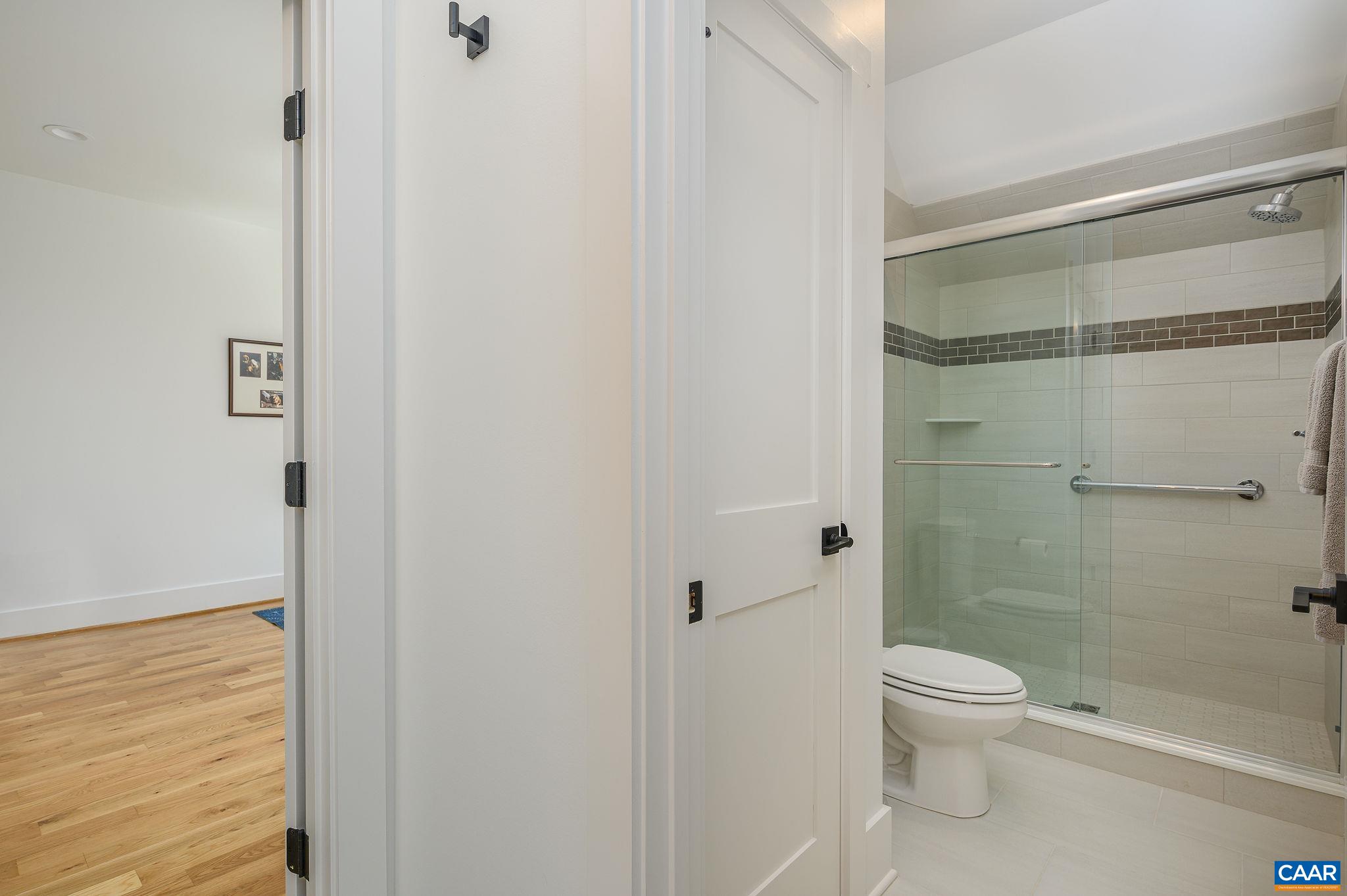 1976 OLD BALLARD FARM LN