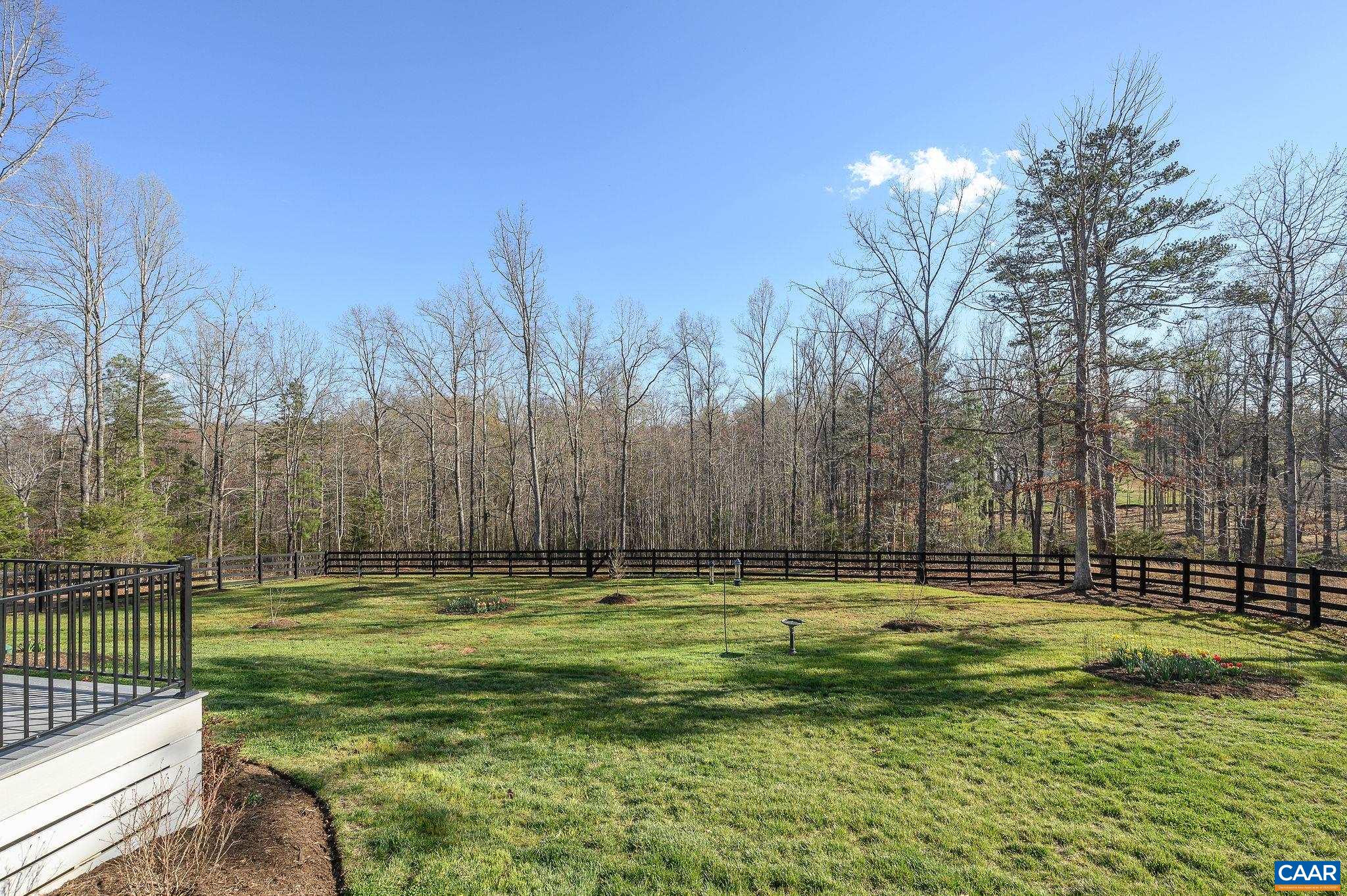 1976 OLD BALLARD FARM LN