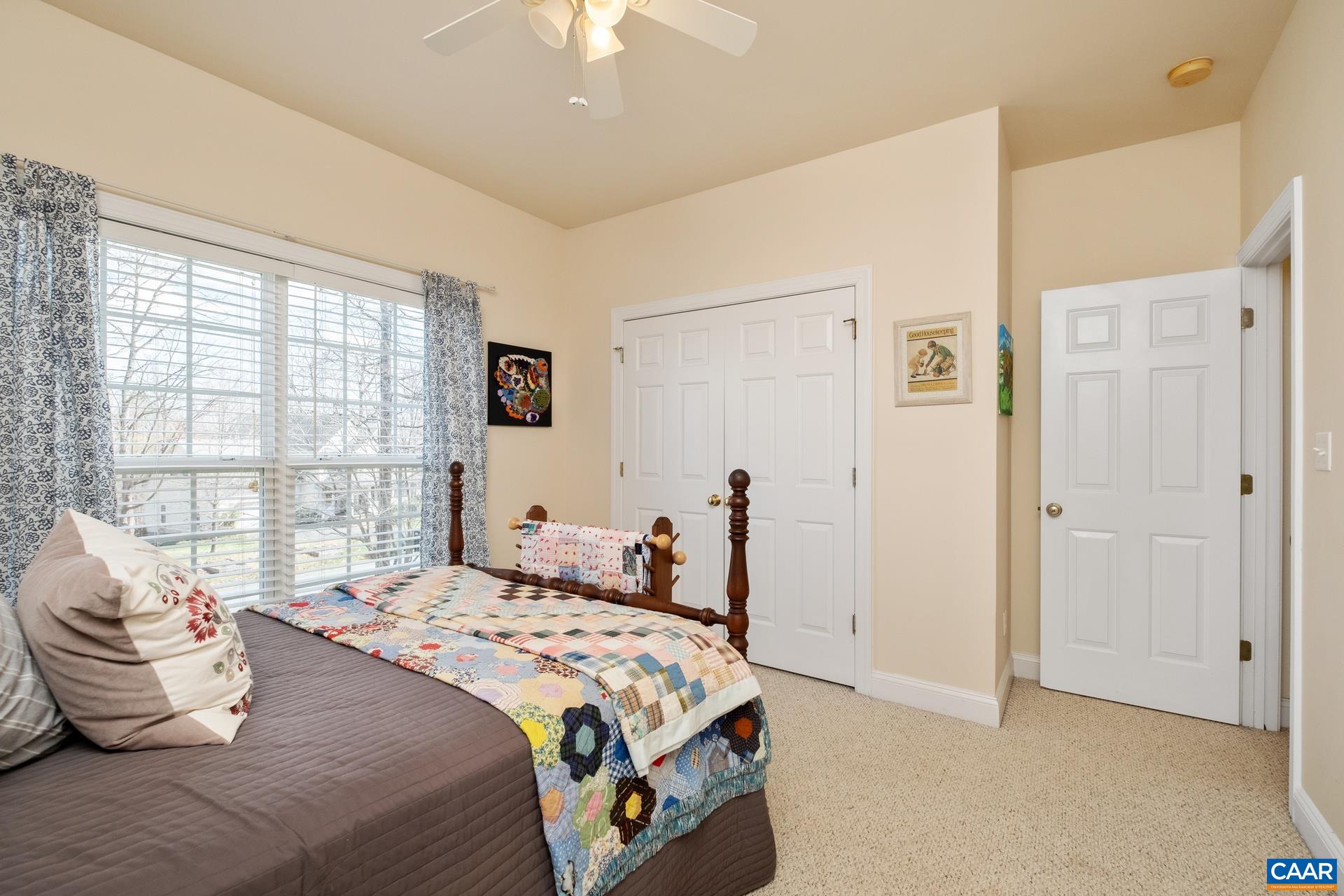112 AUTUMN OAKS LN