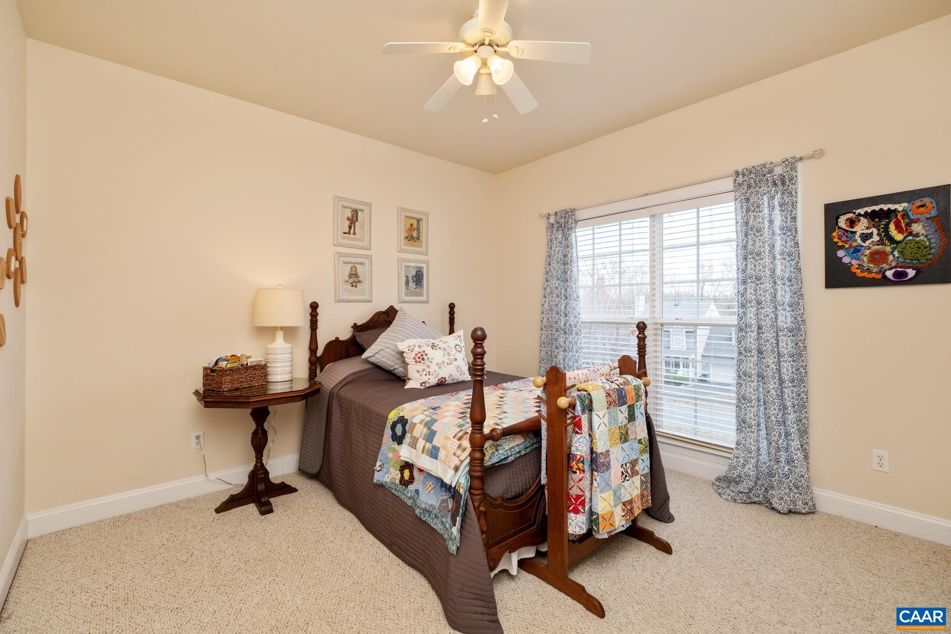112 AUTUMN OAKS LN