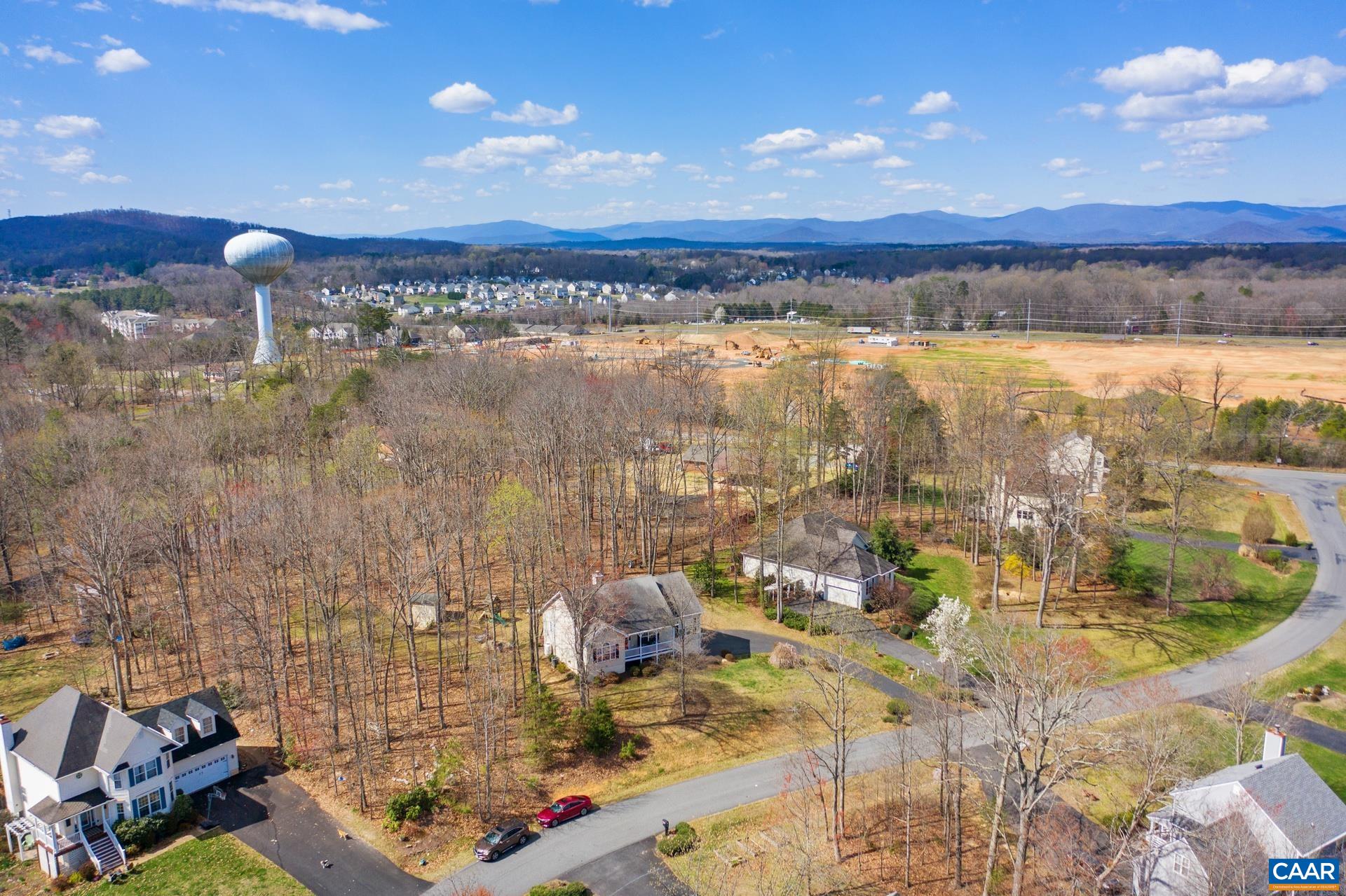 112 AUTUMN OAKS LN