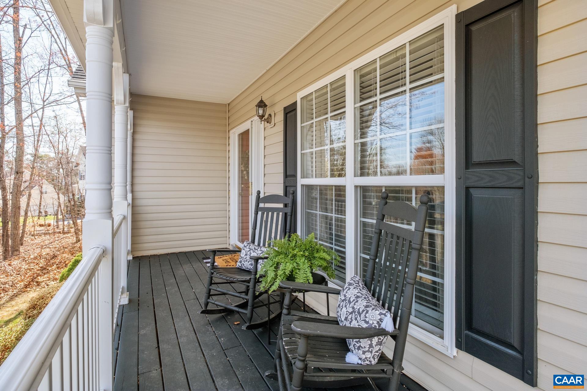 112 AUTUMN OAKS LN