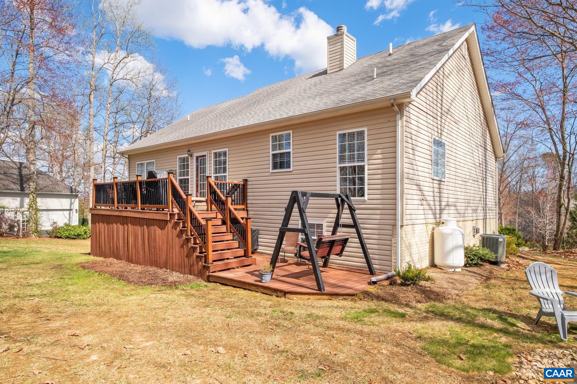 112 AUTUMN OAKS LN