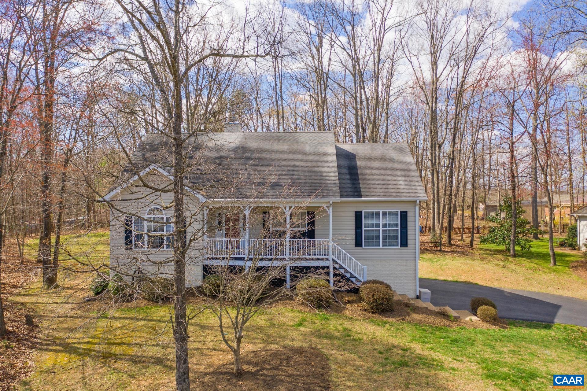 112 AUTUMN OAKS LN