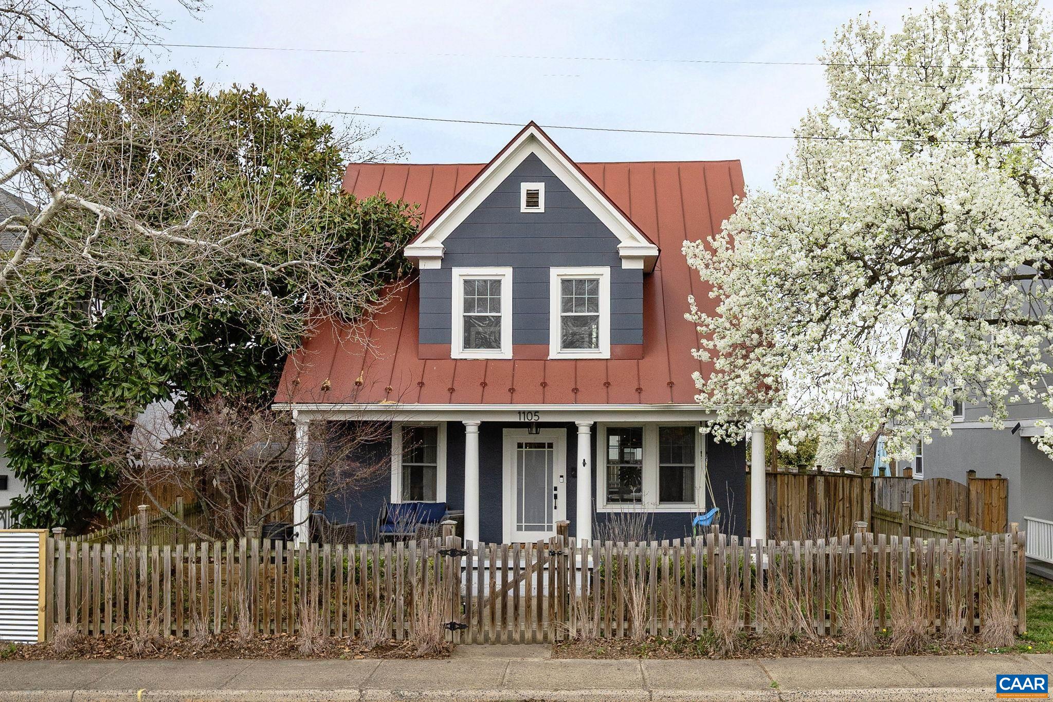 1105 AVON ST