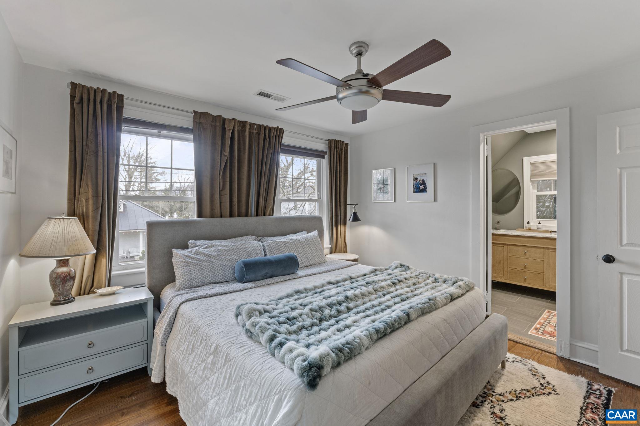 1105 AVON ST