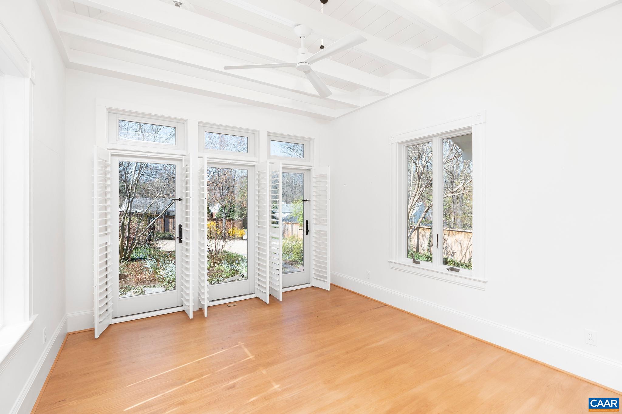 509 LEXINGTON AVE