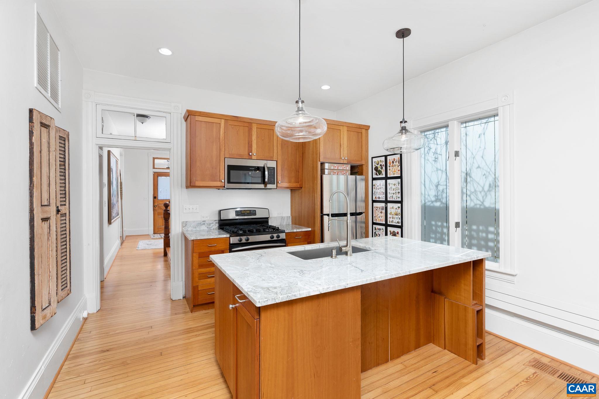 509 LEXINGTON AVE