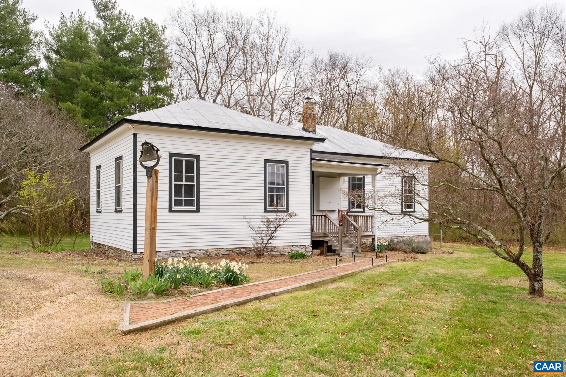1111 SOUTH RIVER RD
