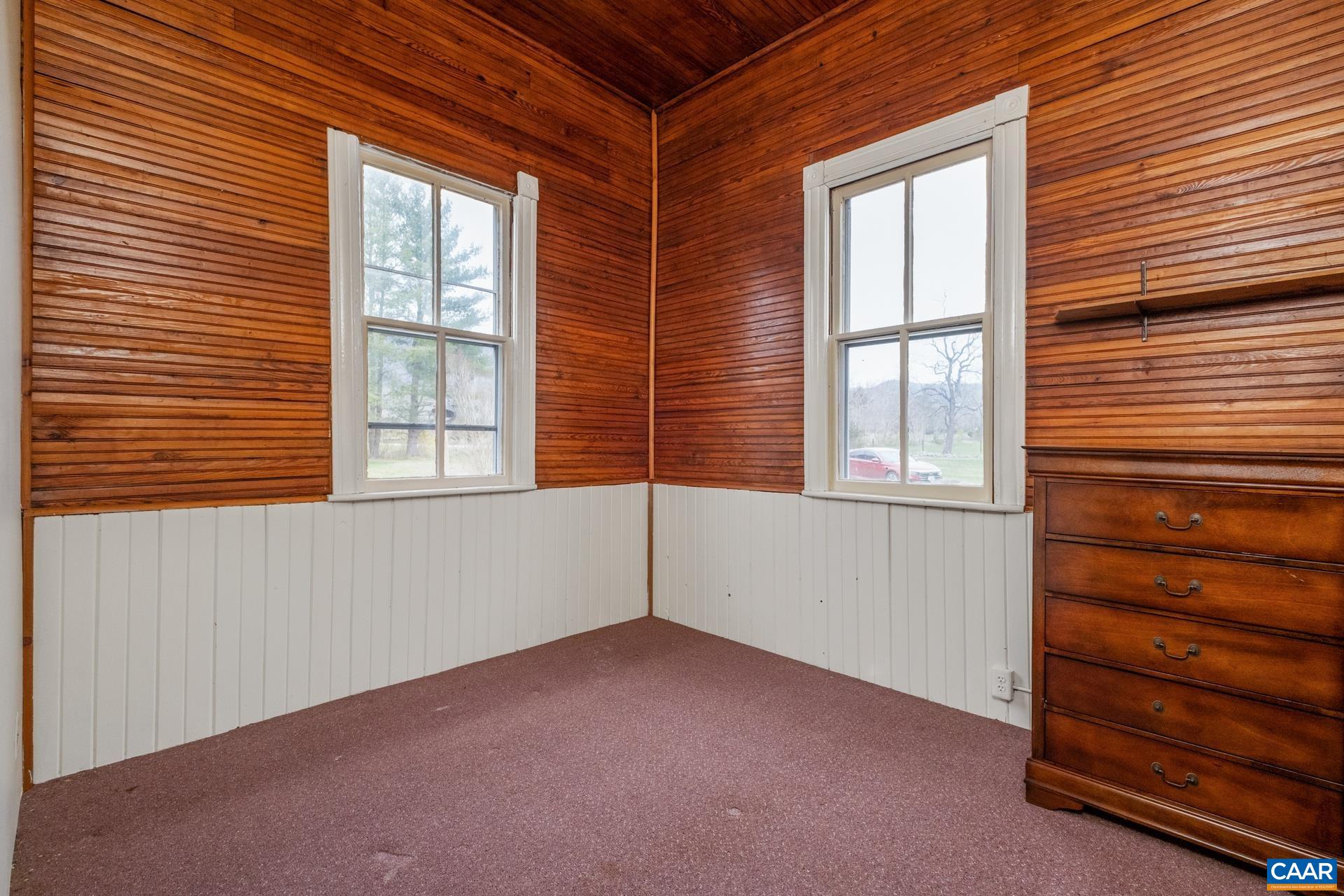 1111 SOUTH RIVER RD