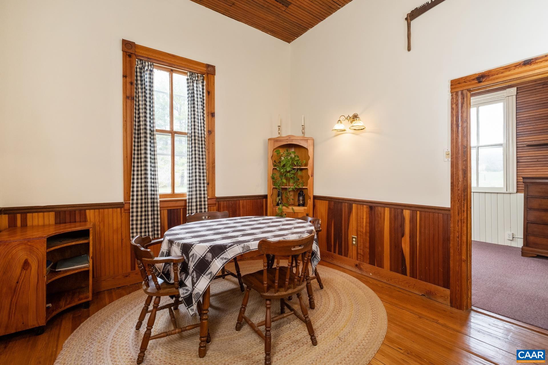 1111 SOUTH RIVER RD