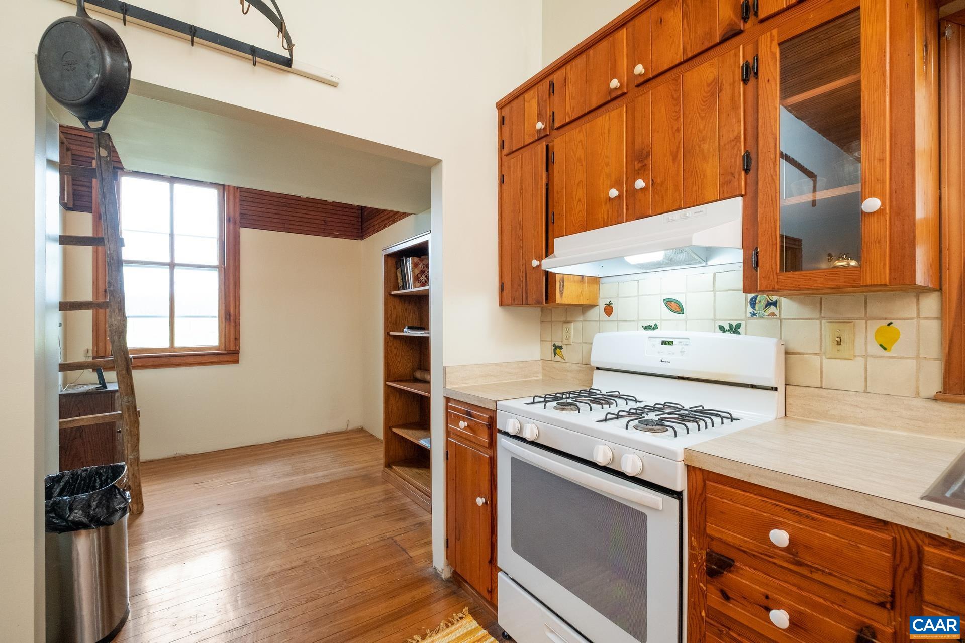 1111 SOUTH RIVER RD