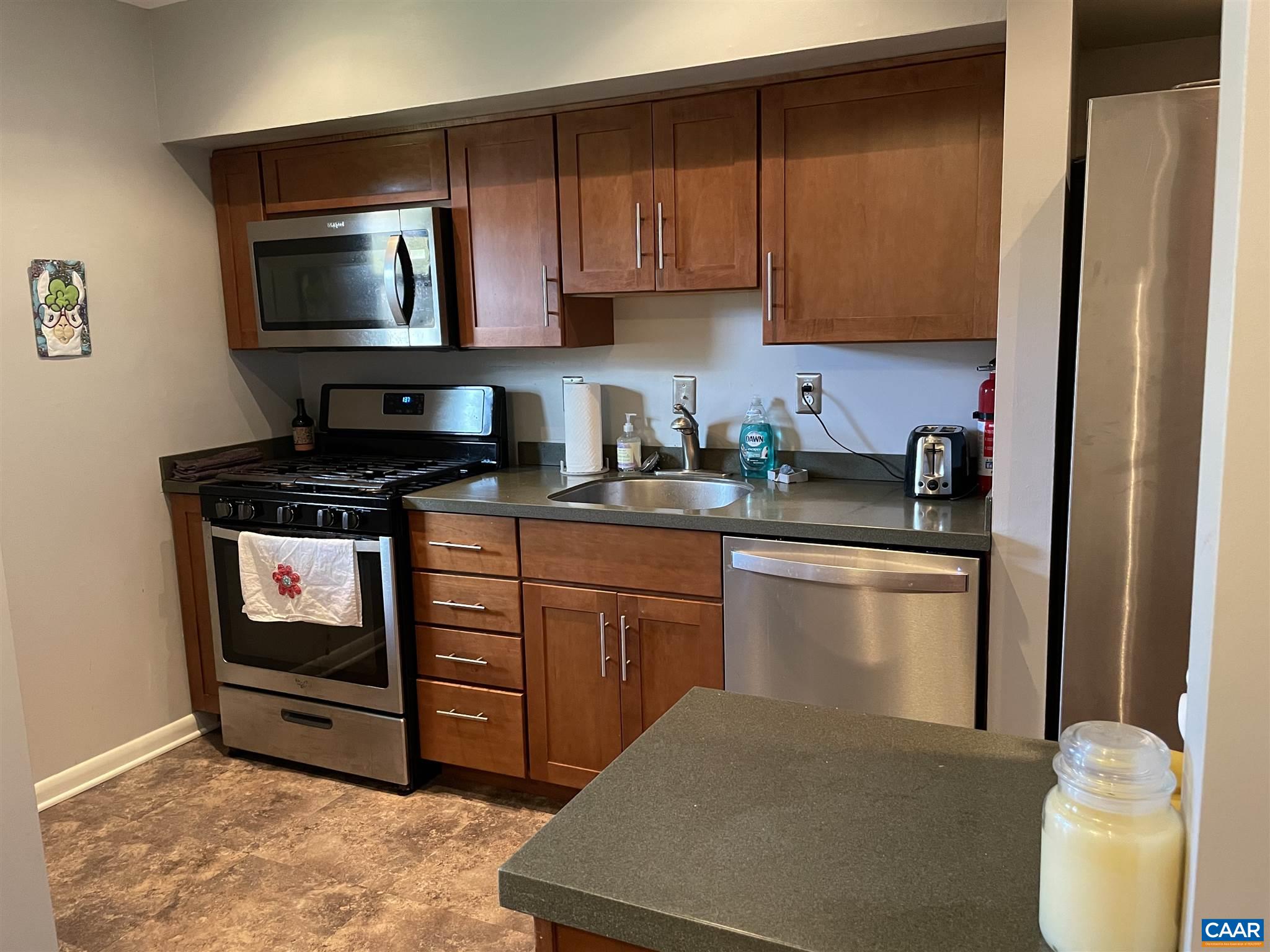 165 HESSIAN HILLS WAY Unit: 2