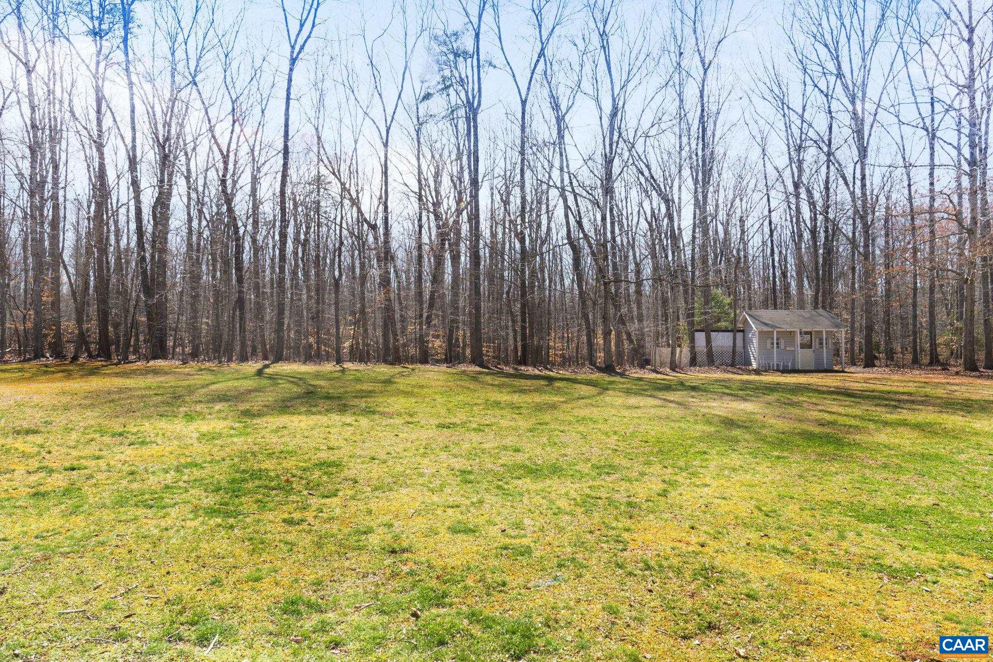 30 MEADOWRIDGE RD