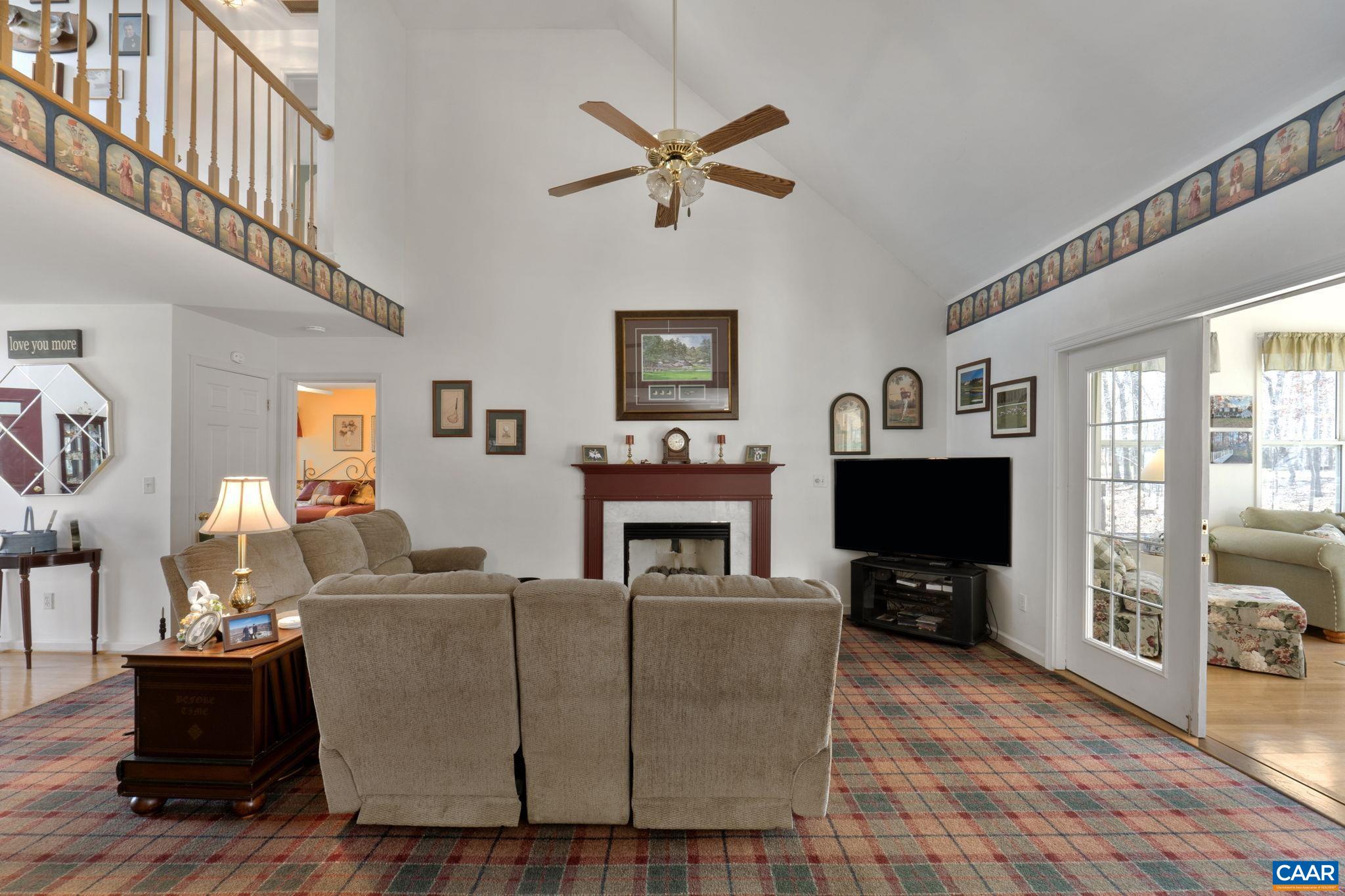 30 MEADOWRIDGE RD