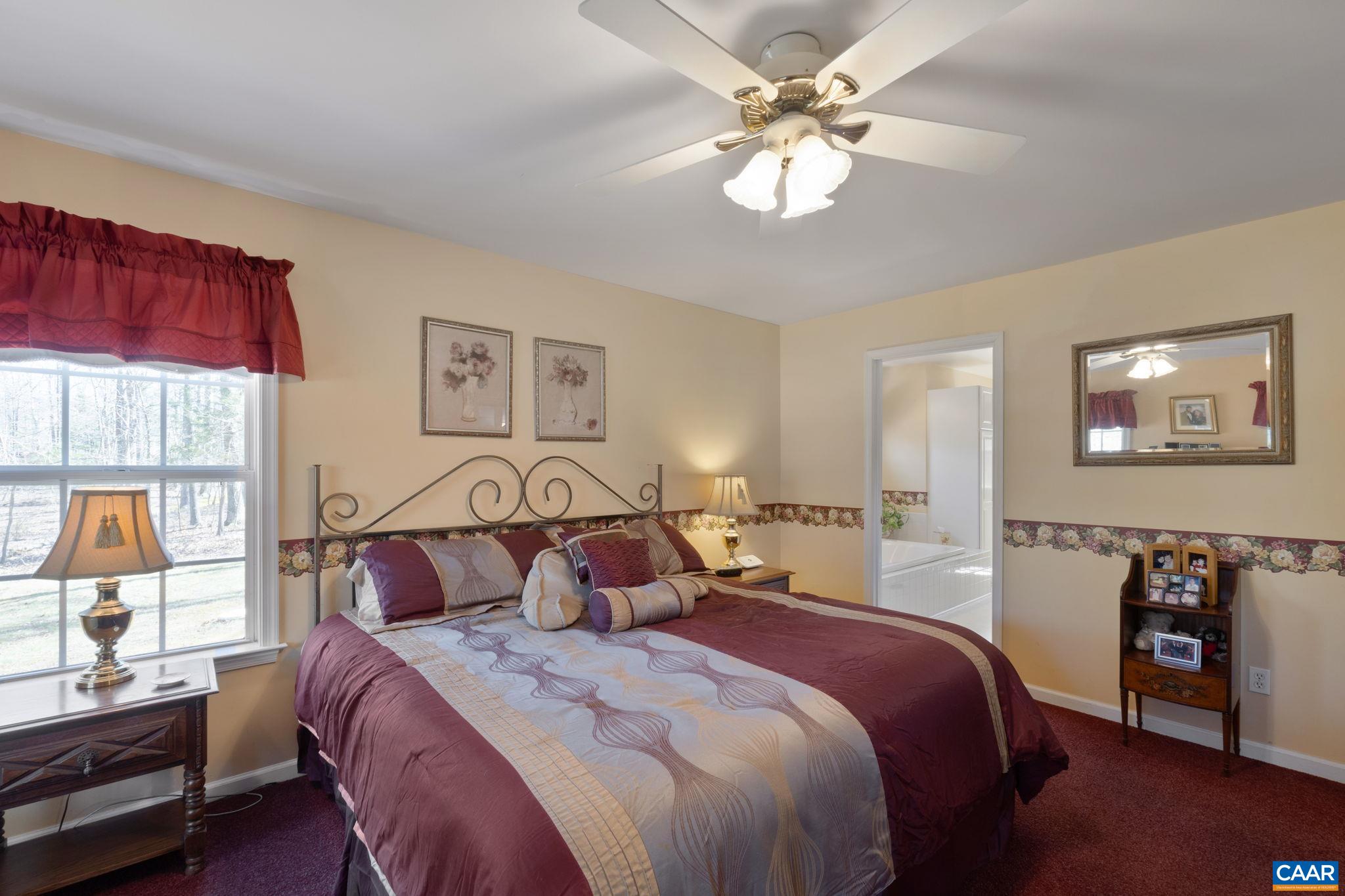 30 MEADOWRIDGE RD