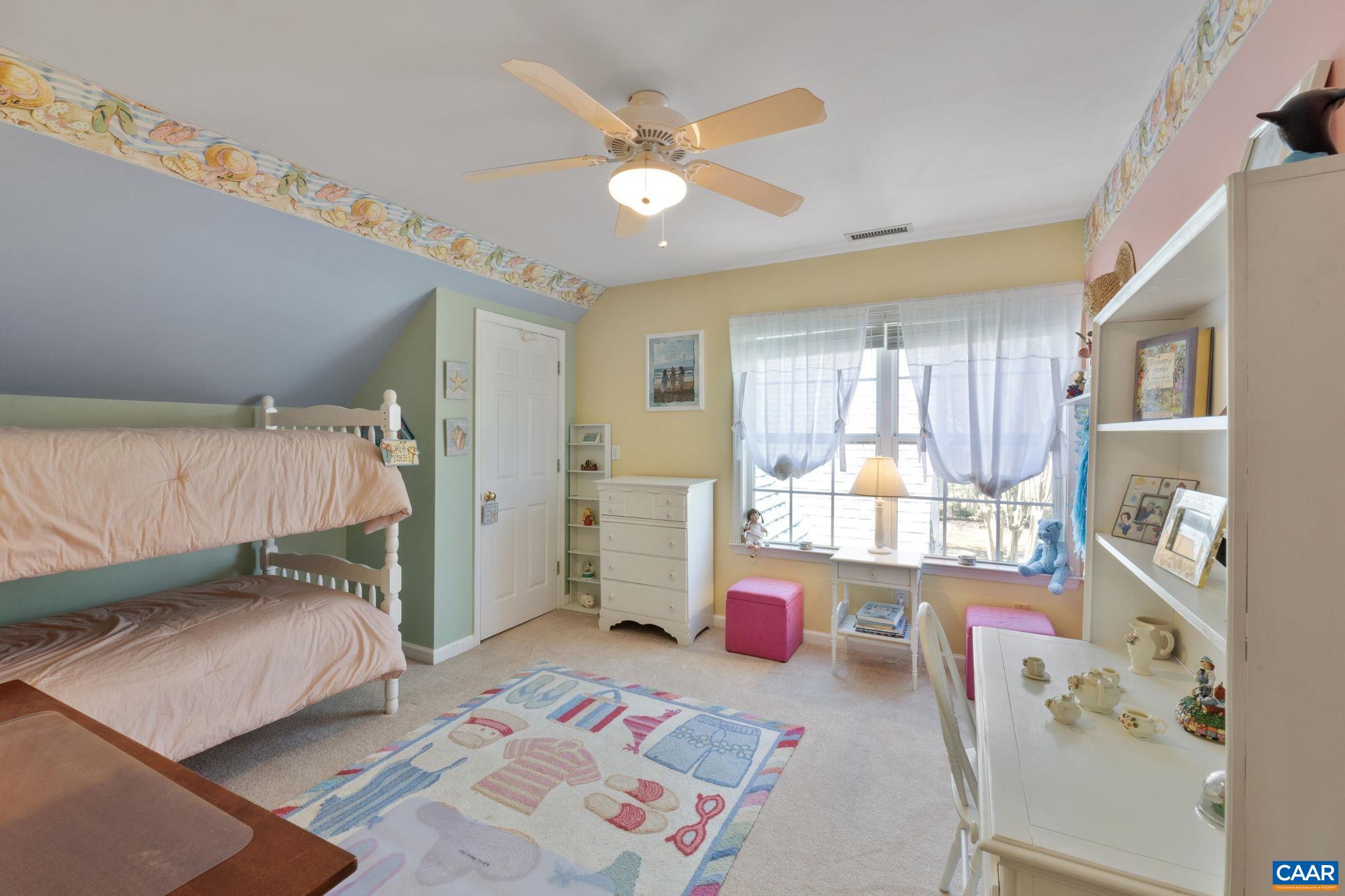 30 MEADOWRIDGE RD