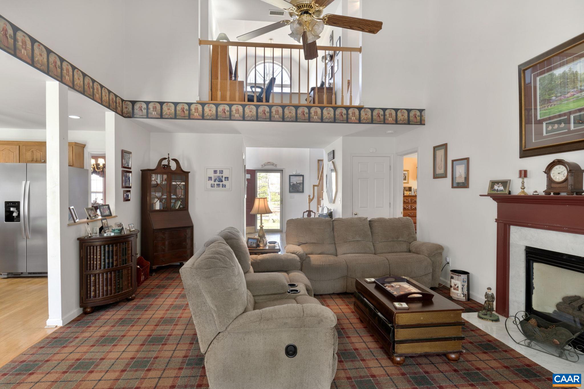 30 MEADOWRIDGE RD