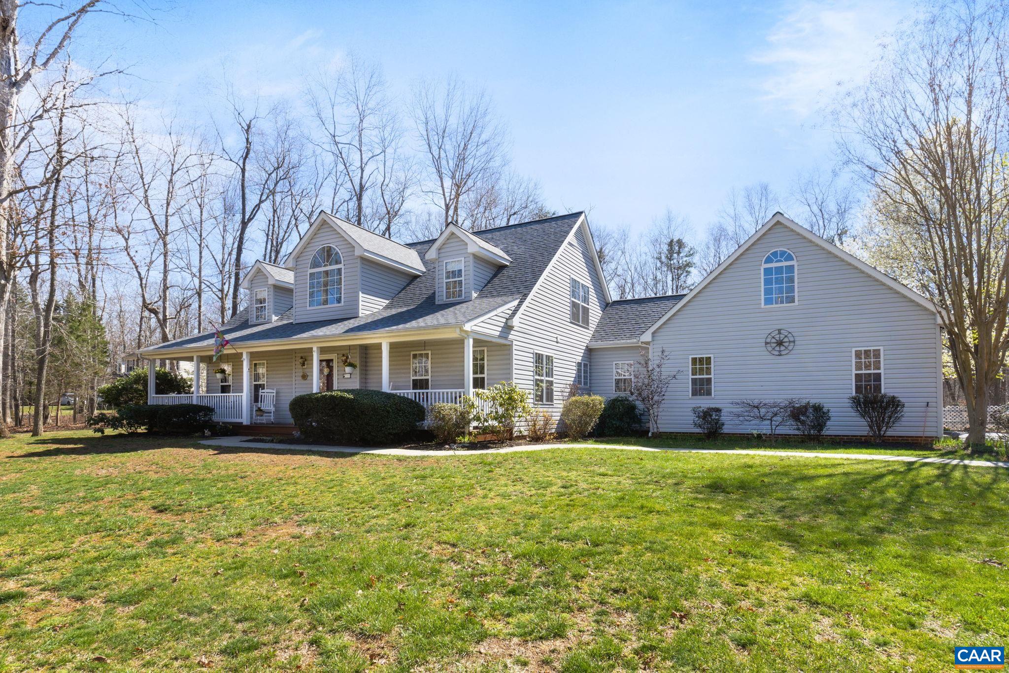 30 MEADOWRIDGE RD
