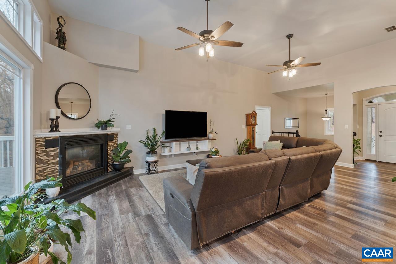 873 PAYNES MILL RD
