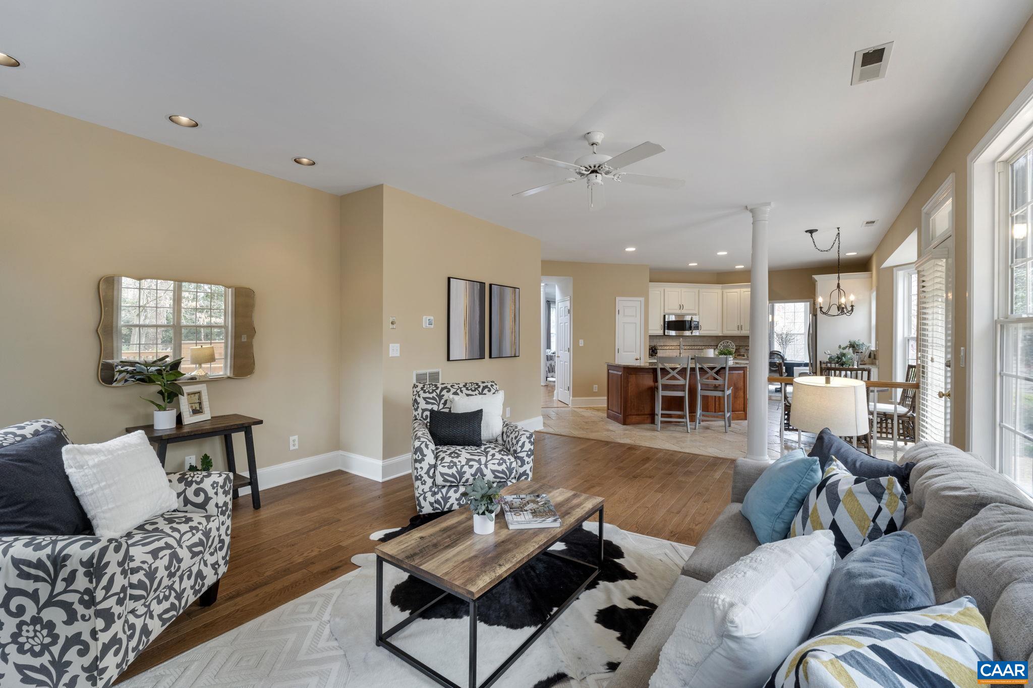 832 KING WILLIAM DR