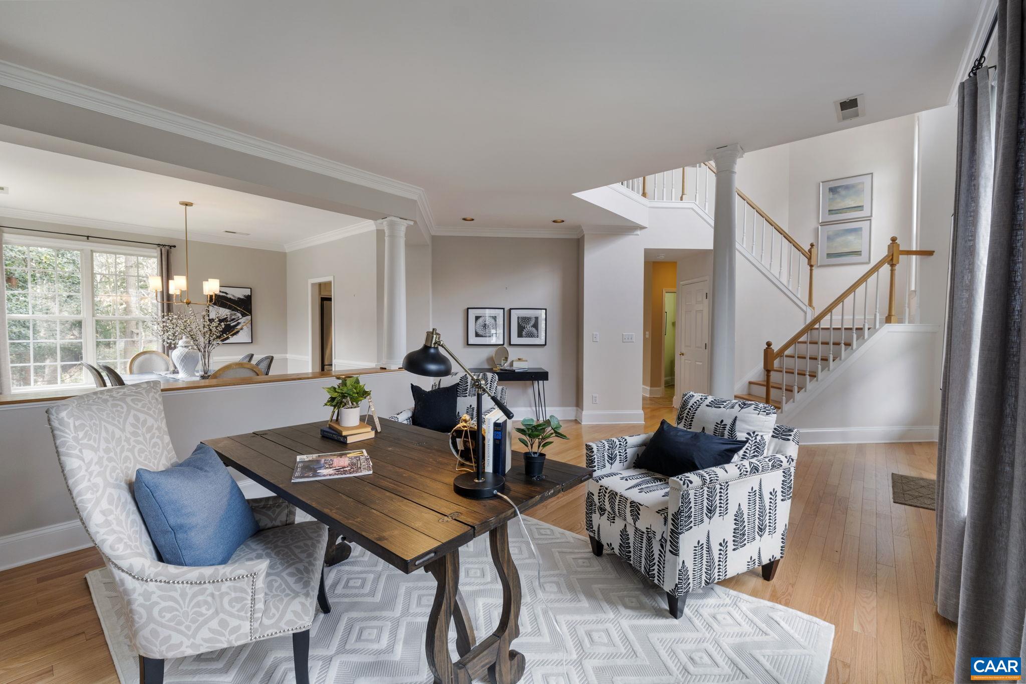 832 KING WILLIAM DR