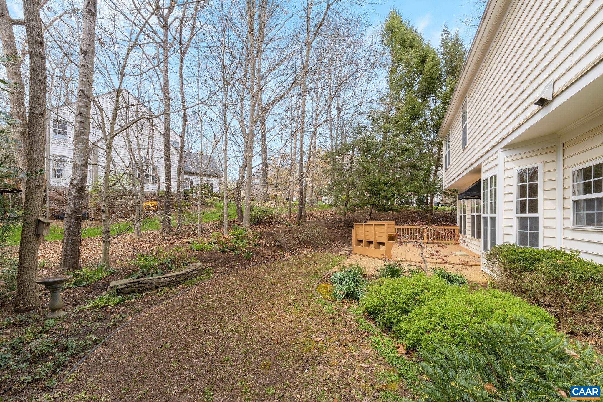 832 KING WILLIAM DR
