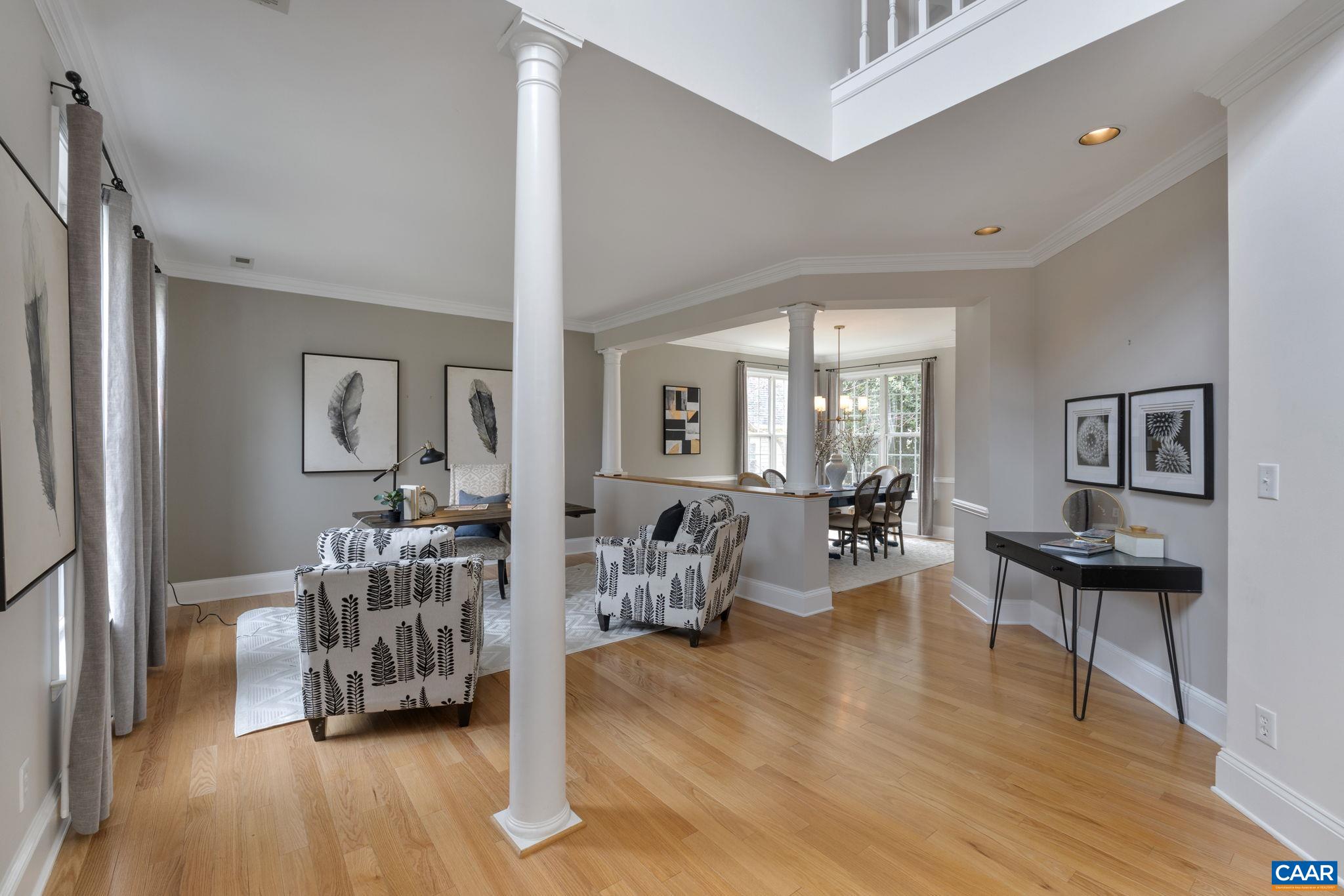 832 KING WILLIAM DR