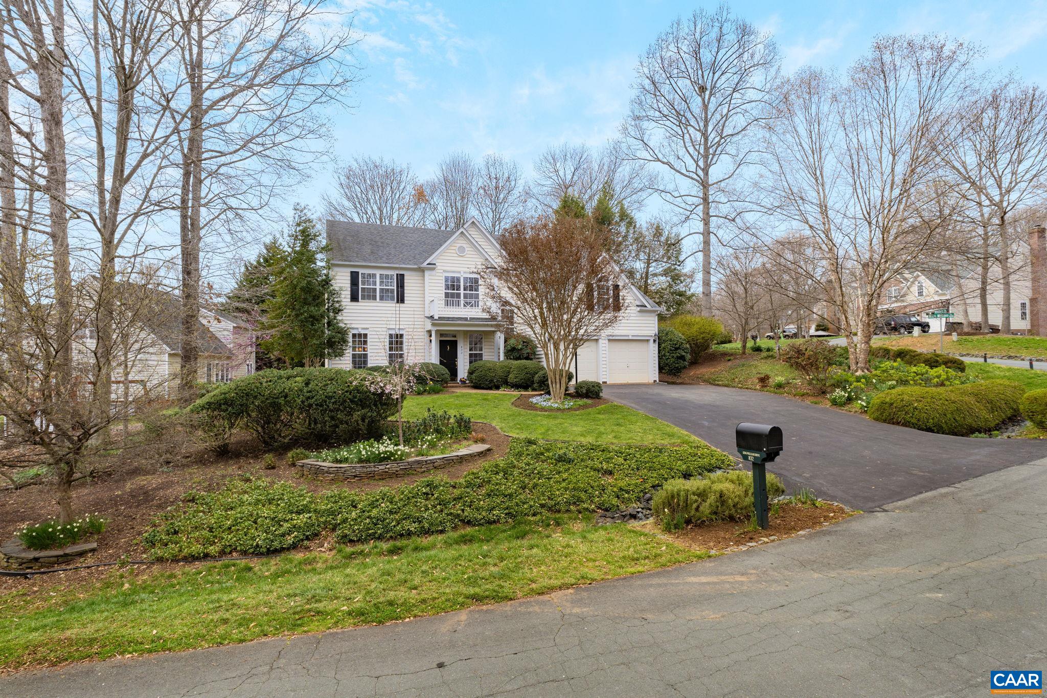832 KING WILLIAM DR