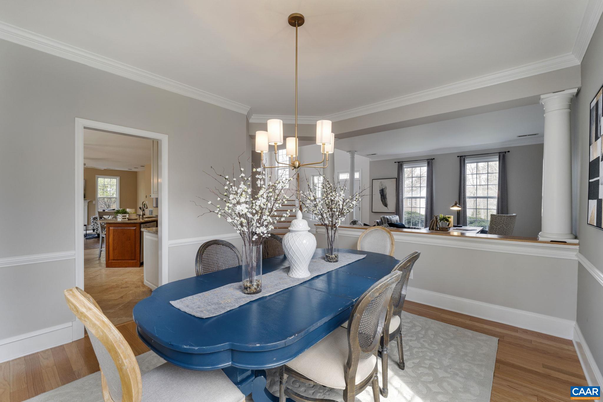 832 KING WILLIAM DR