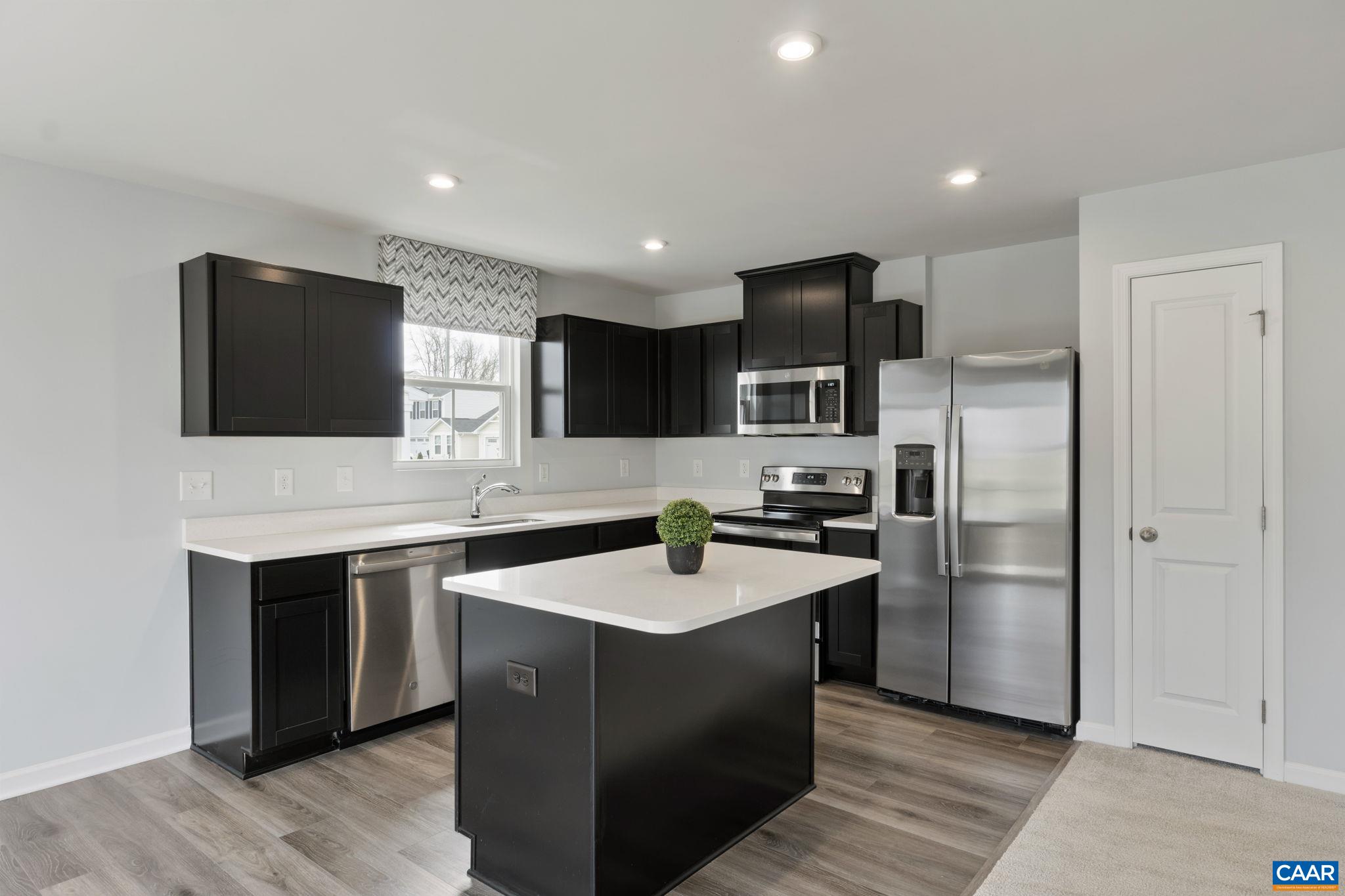 105 WHITE BIRCH RD