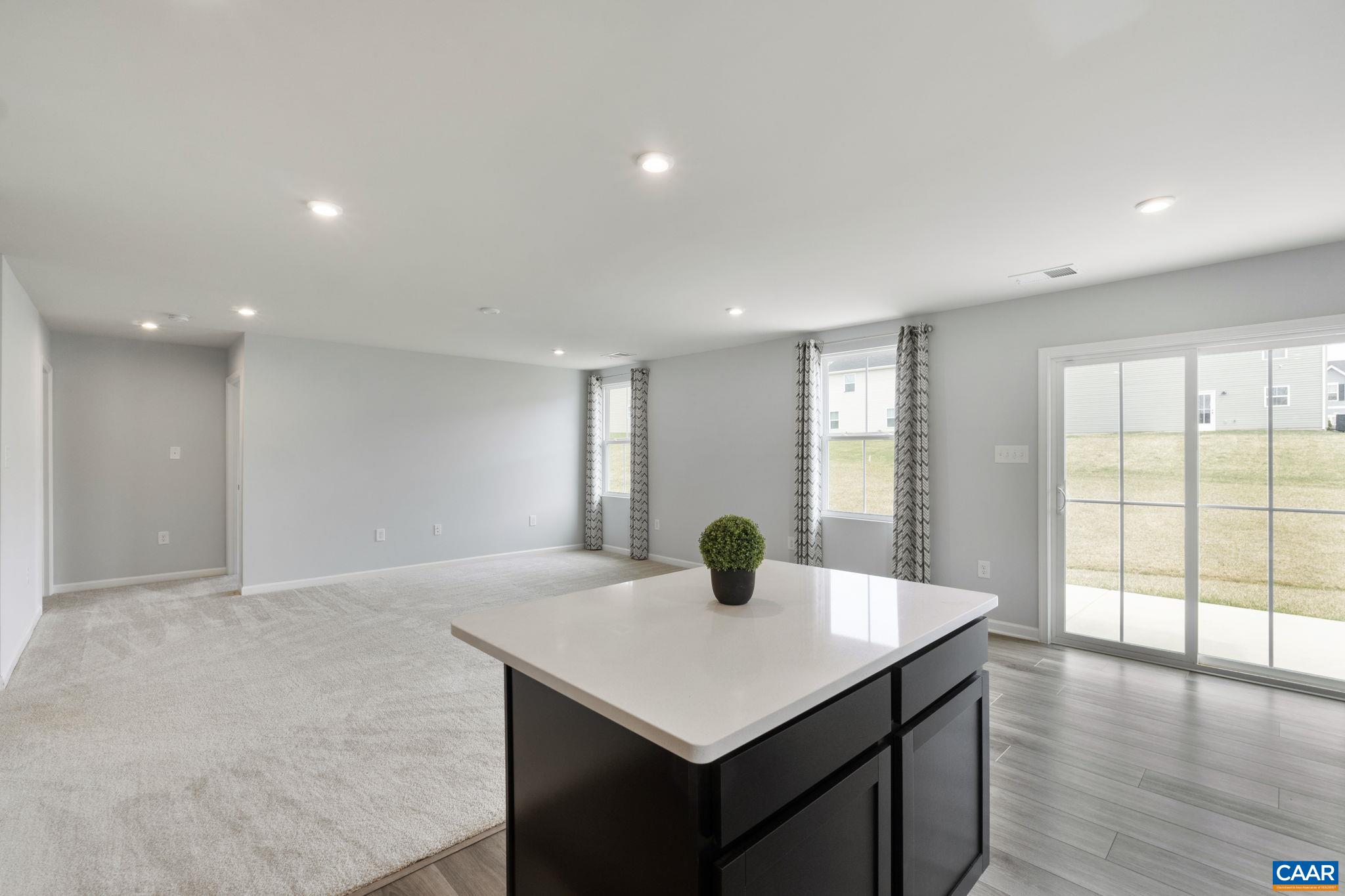 105 WHITE BIRCH RD