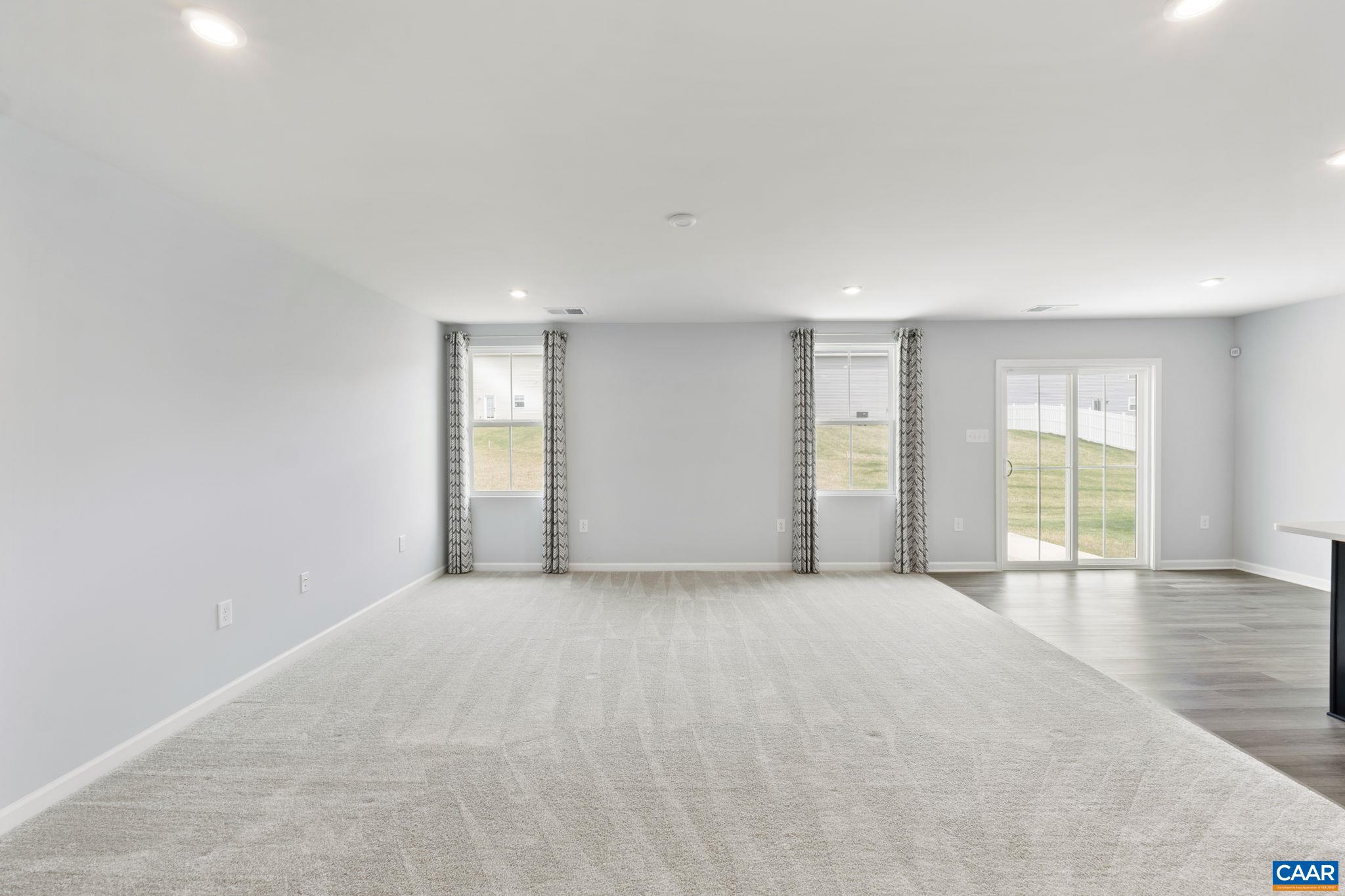 105 WHITE BIRCH RD