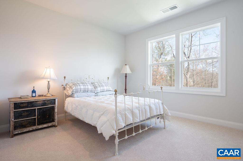 336 CLAIBOURNE RD
