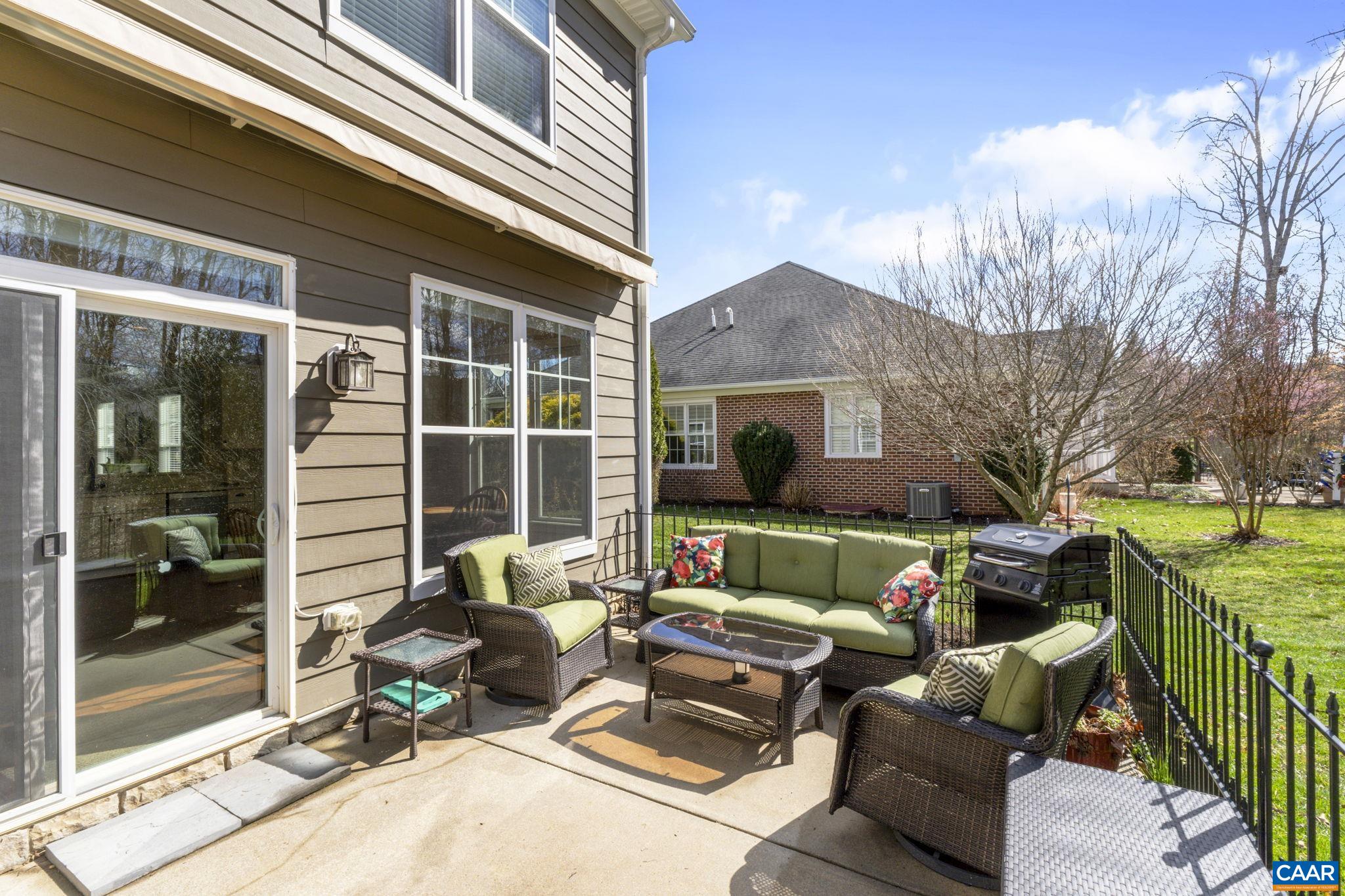 105 COTTAGE CT
