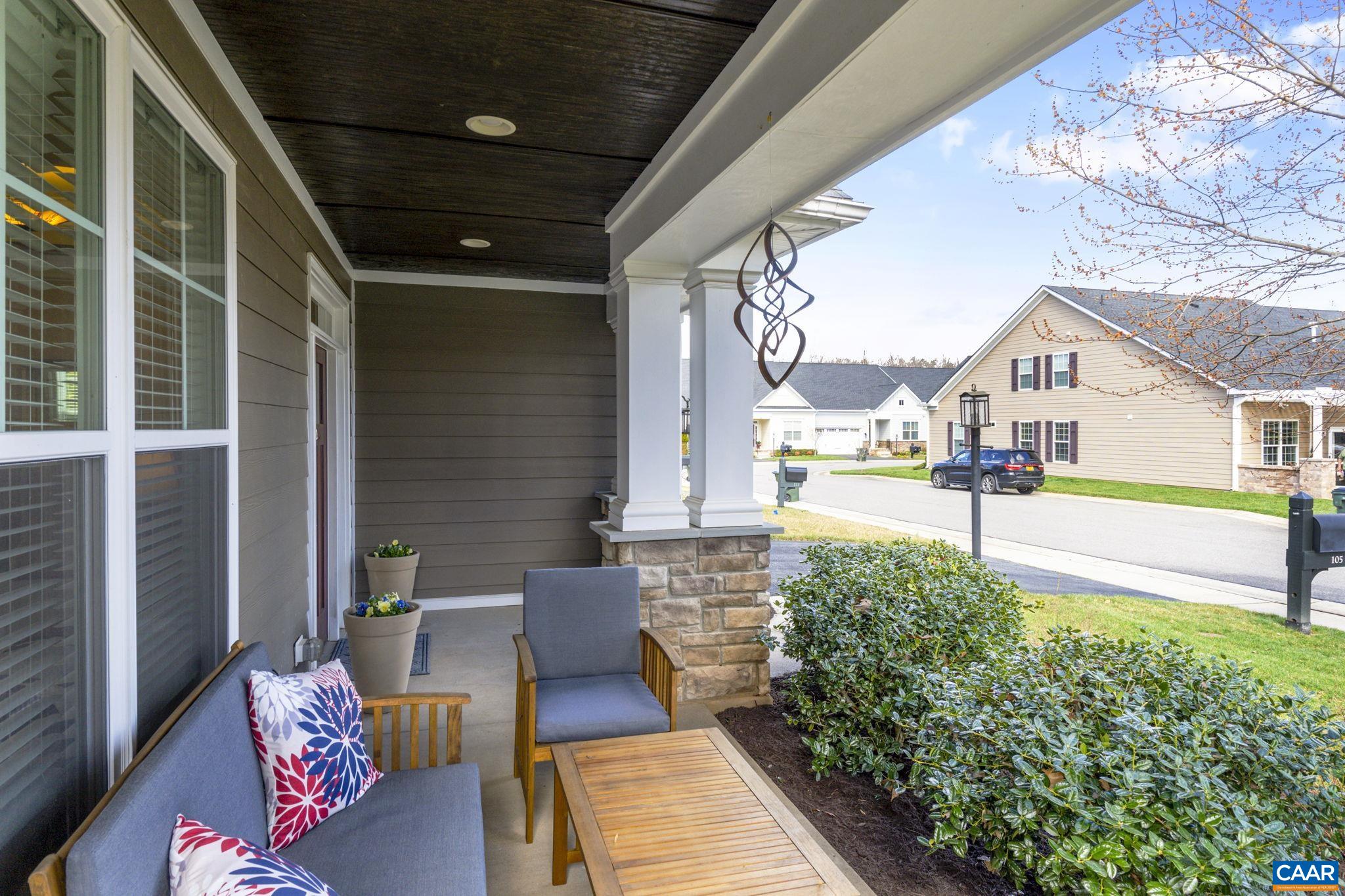 105 COTTAGE CT