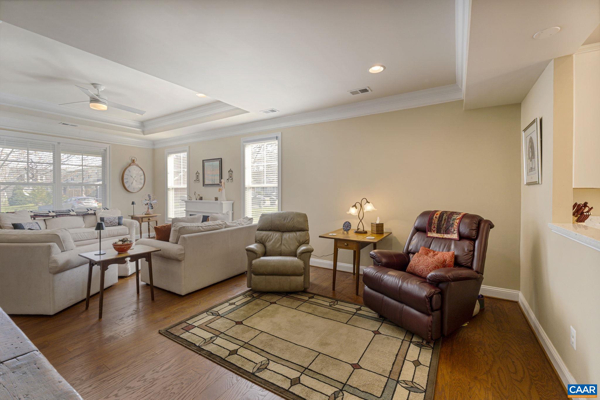 105 COTTAGE CT