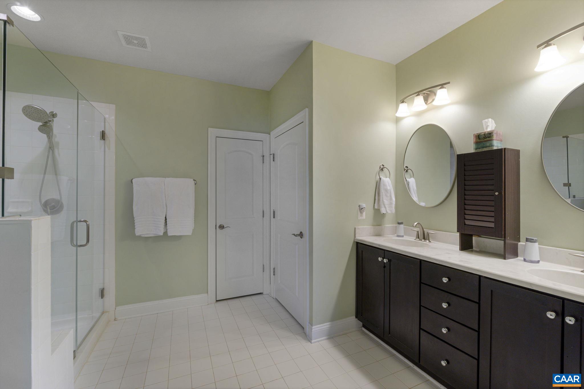 105 COTTAGE CT
