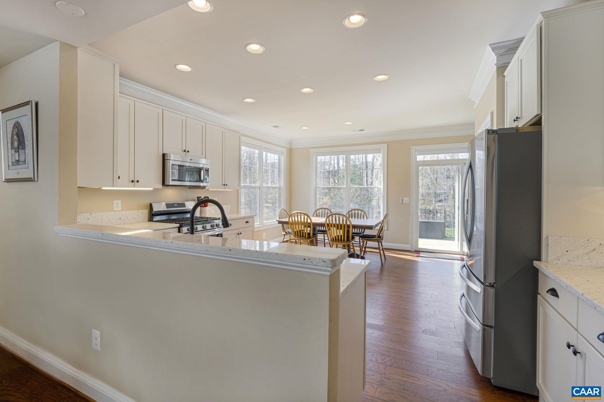 105 COTTAGE CT