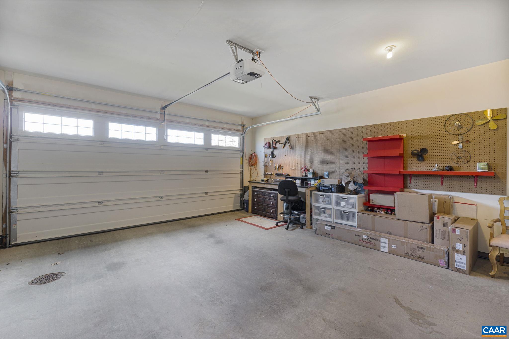 105 COTTAGE CT