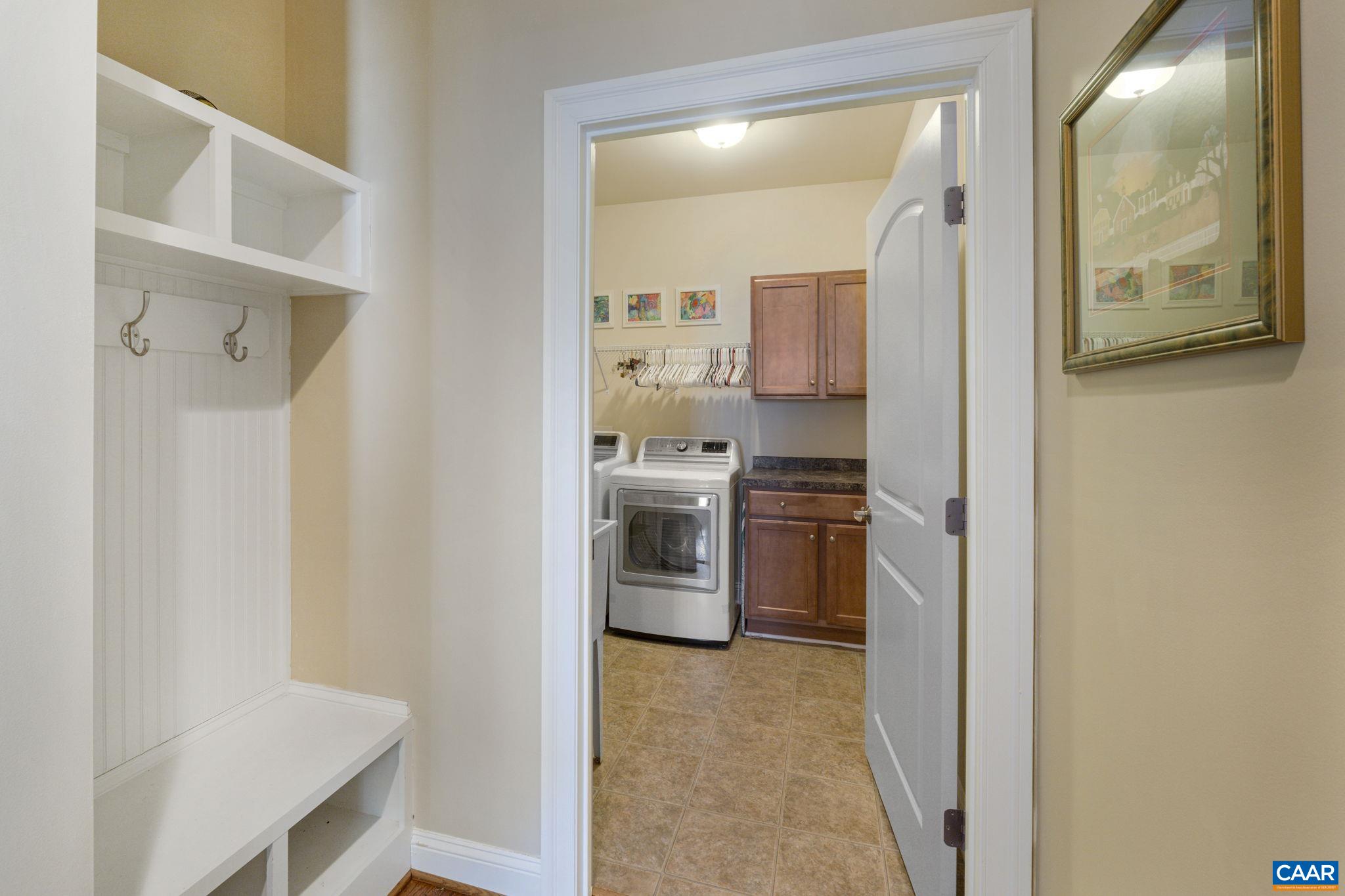 105 COTTAGE CT