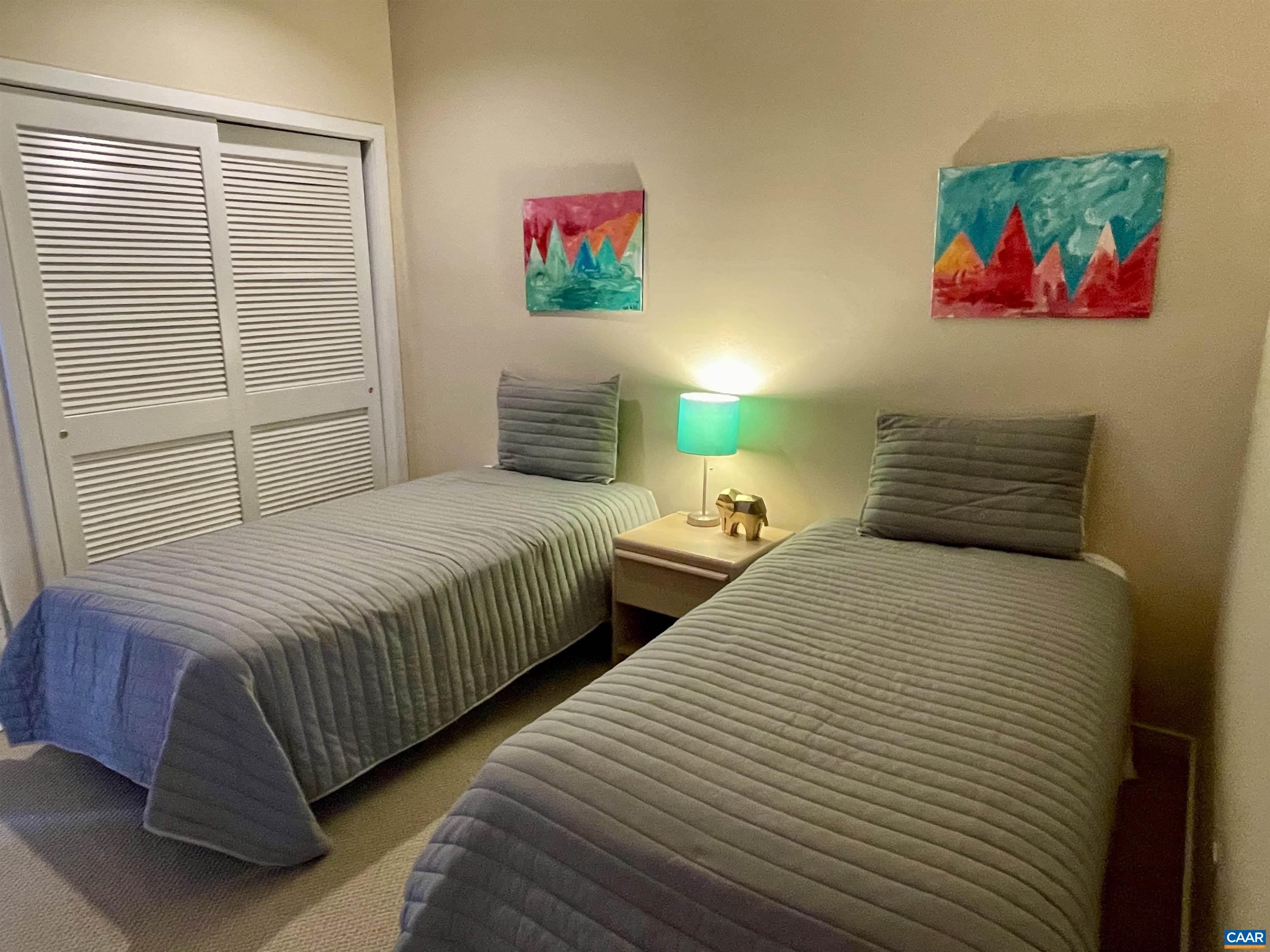 1613 OVERLOOK CONDOS