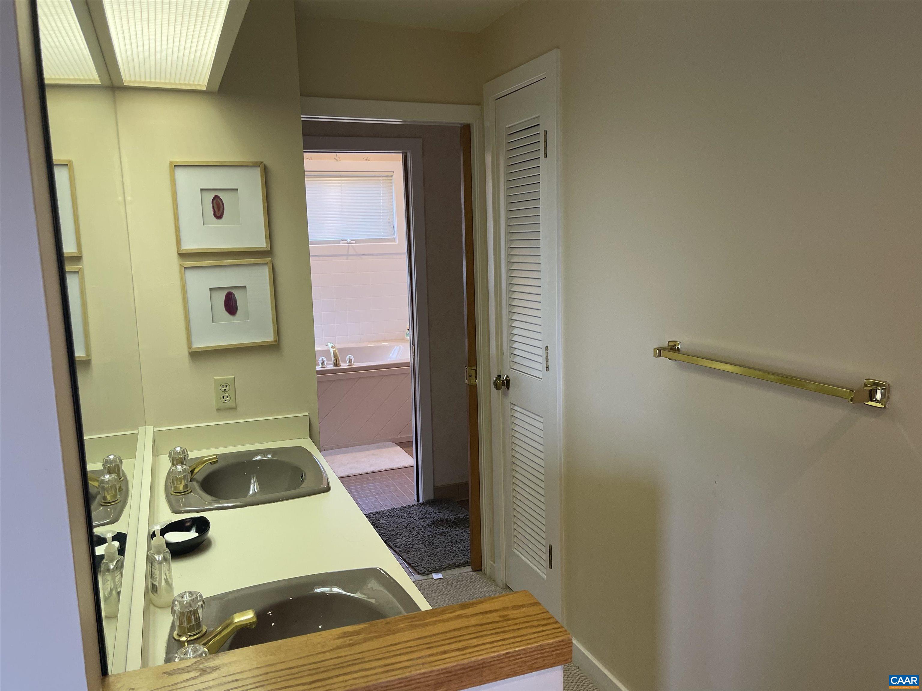1613 OVERLOOK CONDOS
