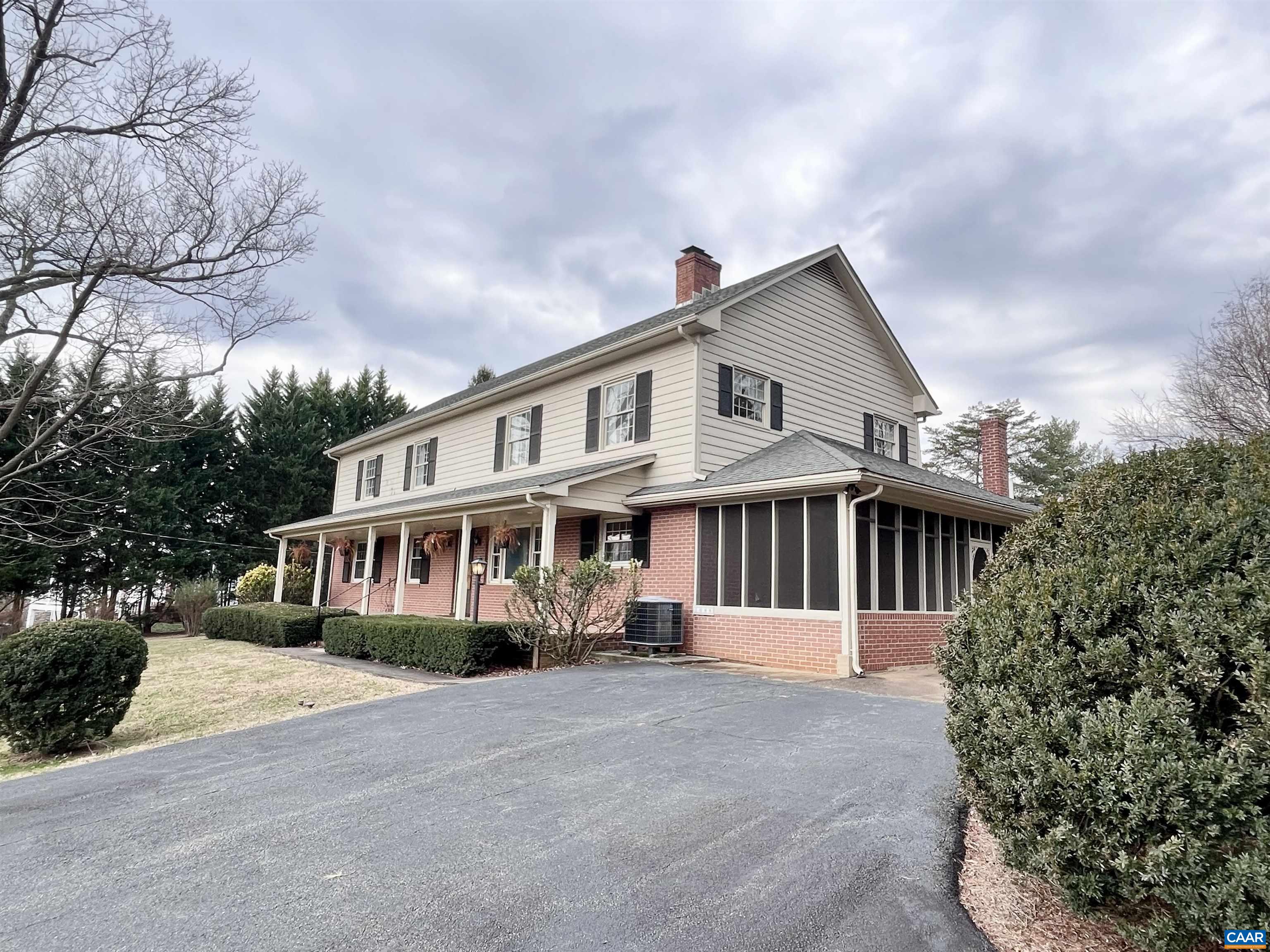 1088 KILLDEER LN